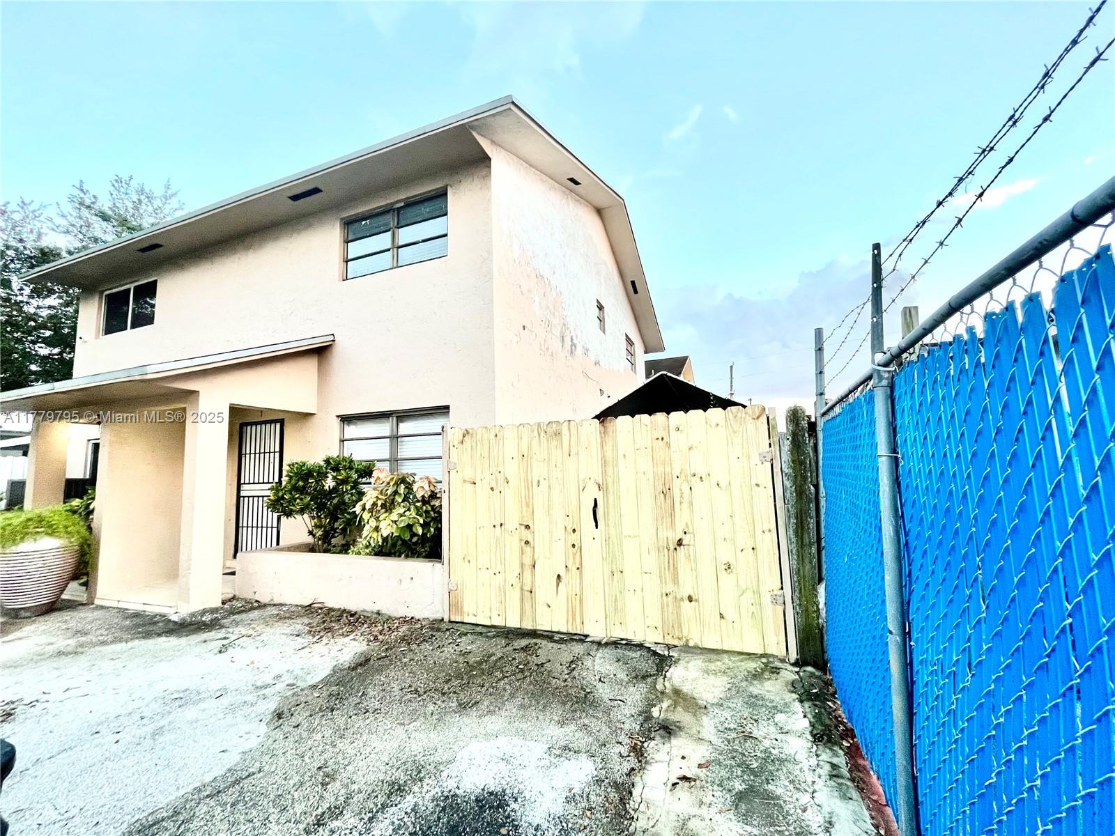 Property for Sale at 370 E 40th St 2, Hialeah, Miami-Dade County, Florida - Bedrooms: 2 
Bathrooms: 2  - $315,000