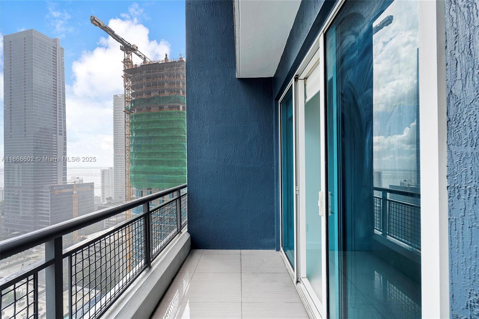 INFINITY AT BRICKELL COND - Residential