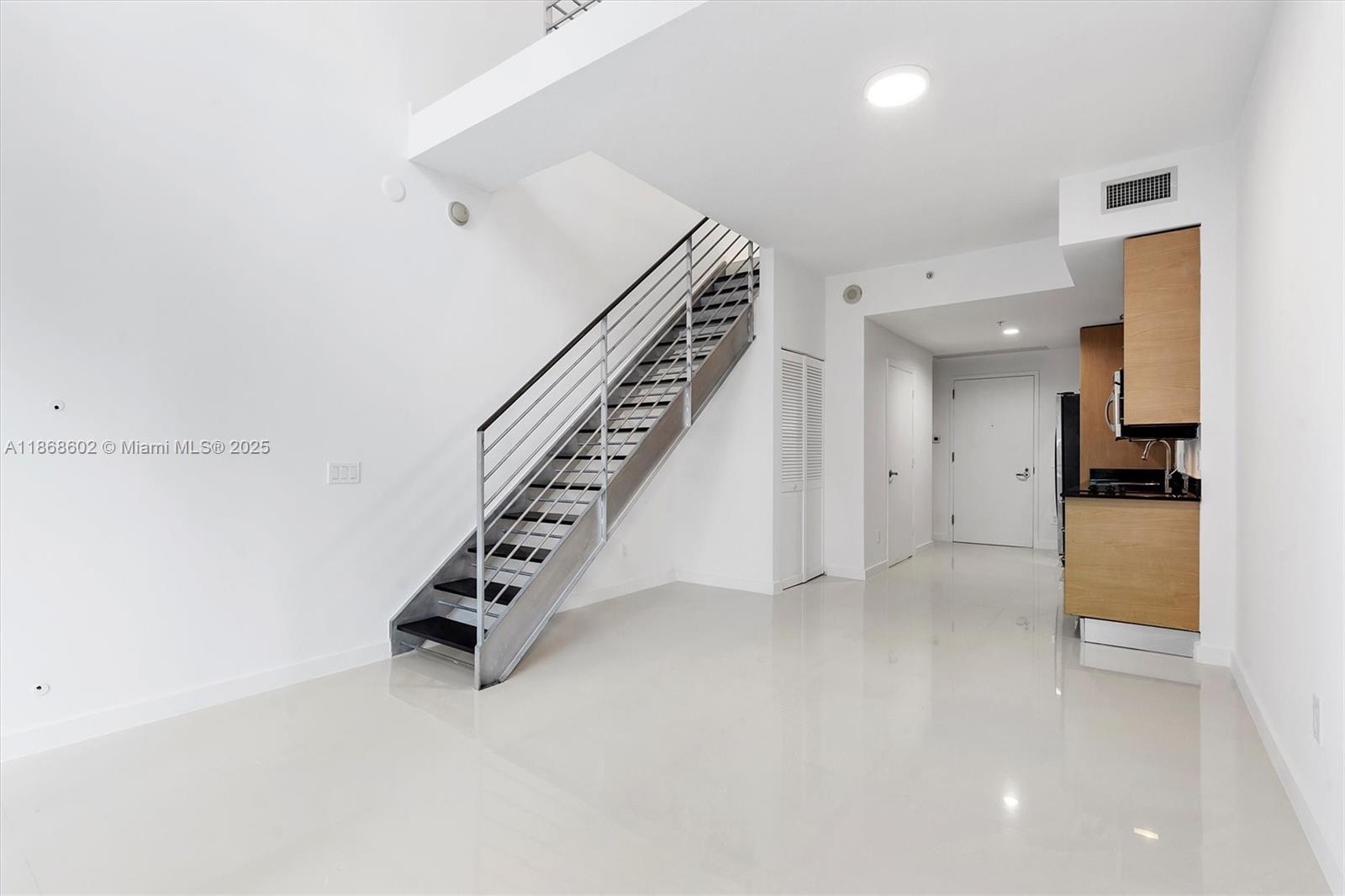 INFINITY AT BRICKELL COND - Residential