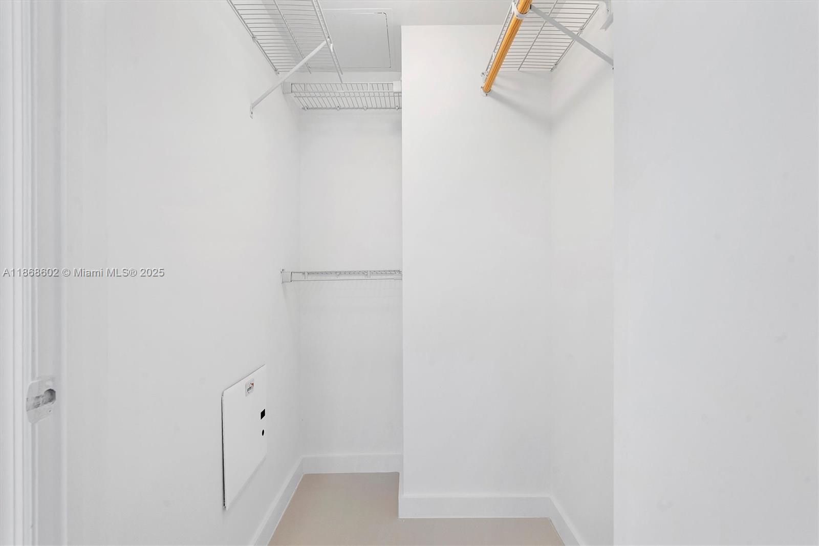 INFINITY AT BRICKELL COND - Residential