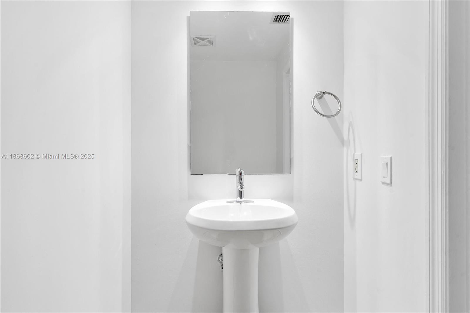 INFINITY AT BRICKELL COND - Residential