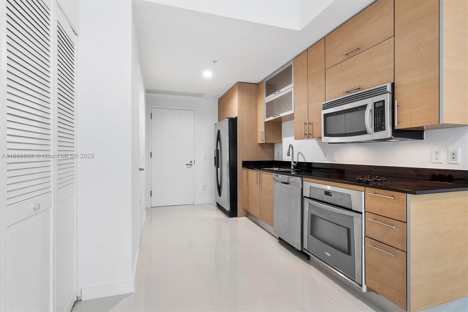 60 SW 13th St 2420