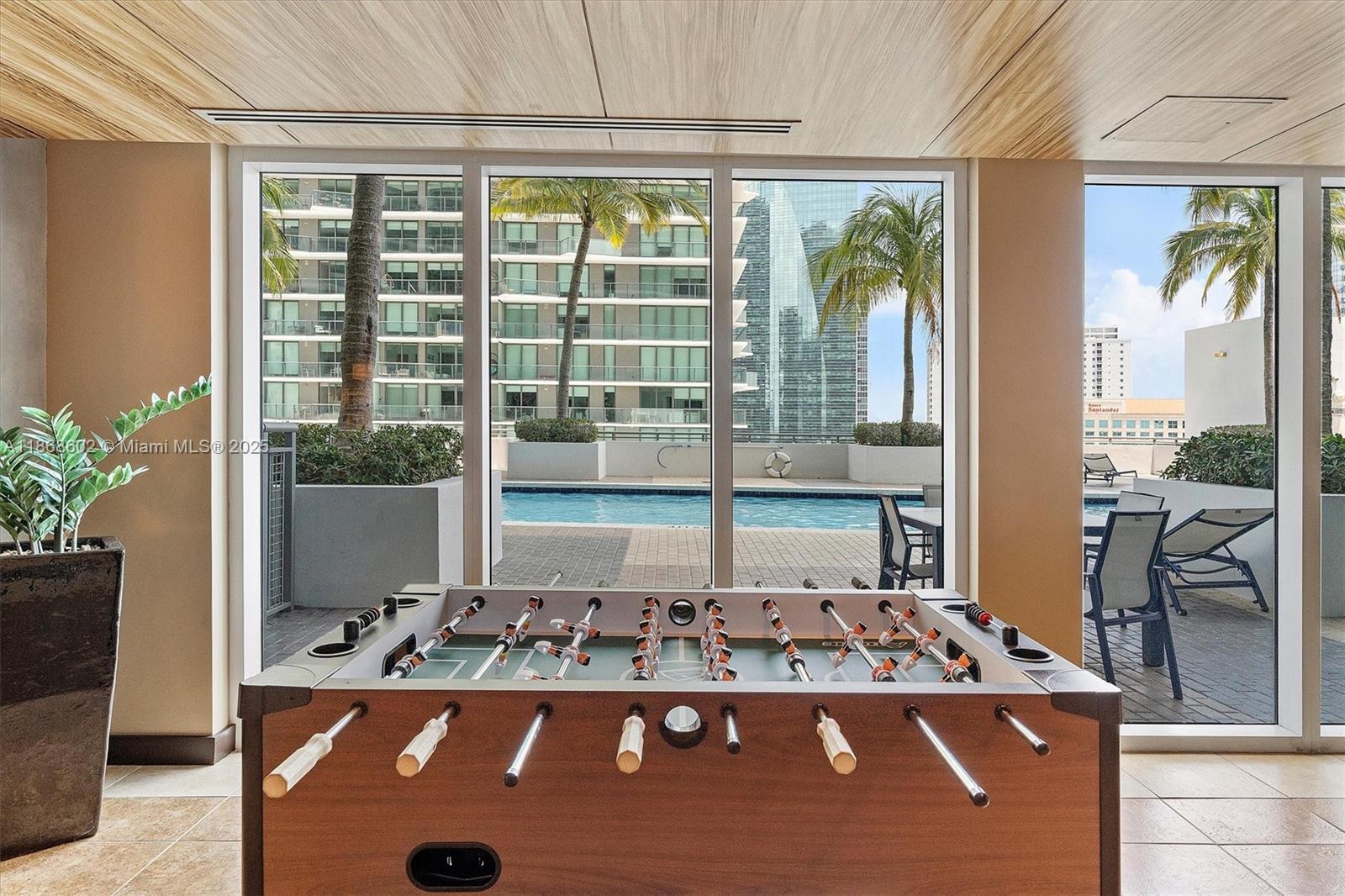 INFINITY AT BRICKELL COND - Residential