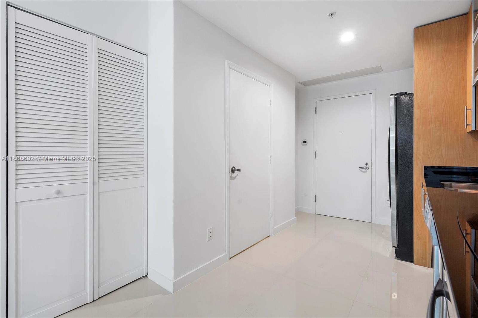 INFINITY AT BRICKELL COND - Residential