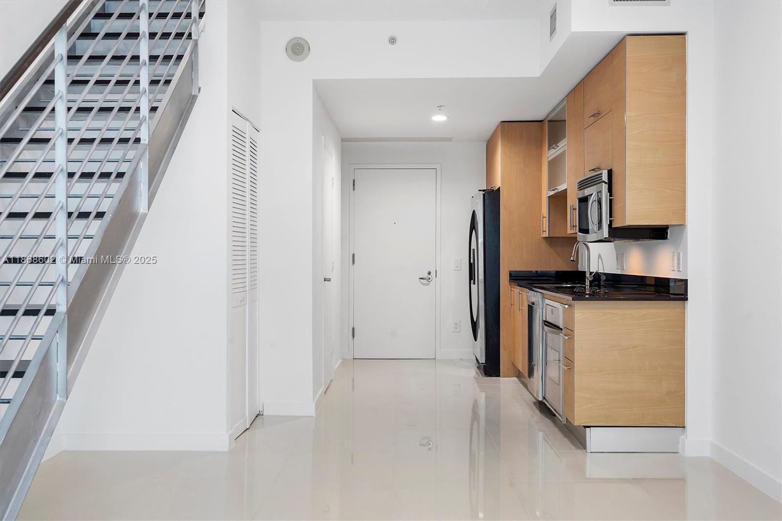 INFINITY AT BRICKELL COND - Residential