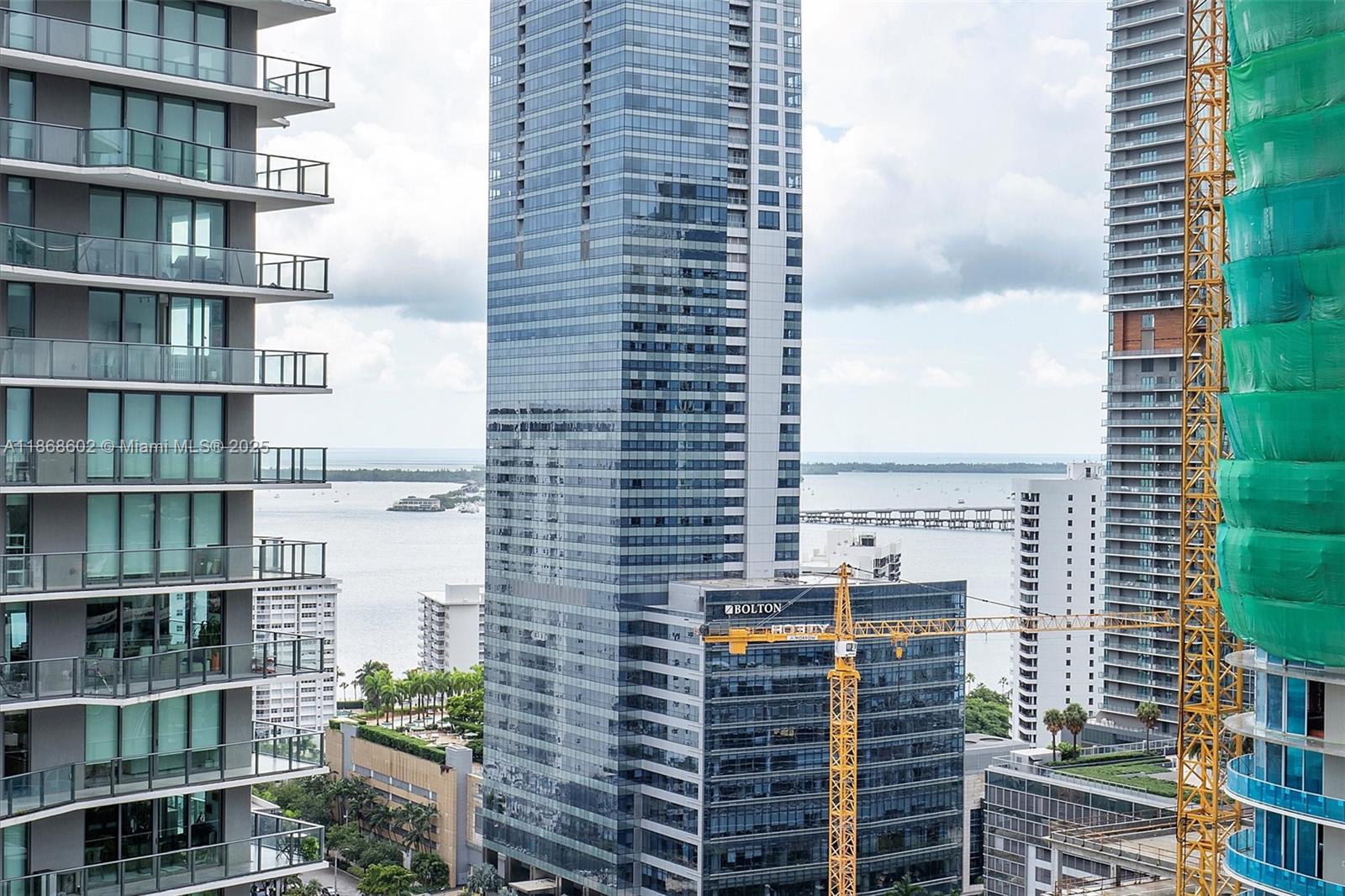 INFINITY AT BRICKELL COND - Residential