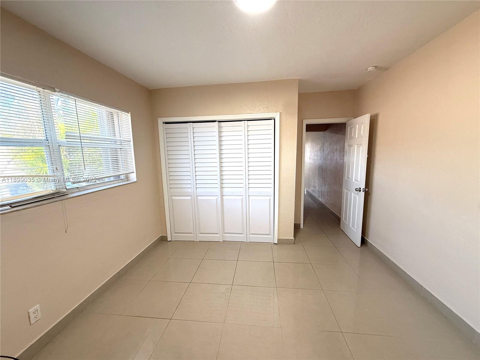 HOLLYWOOD PINES ESTATES - Residential Lease