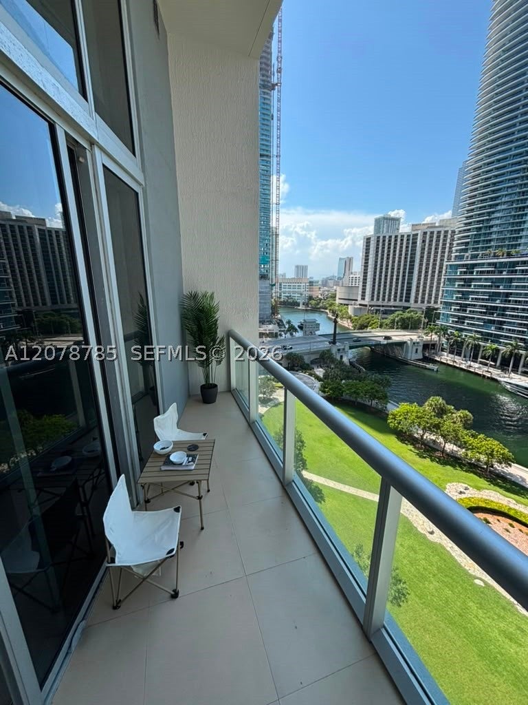 475 Brickell Ave 1410