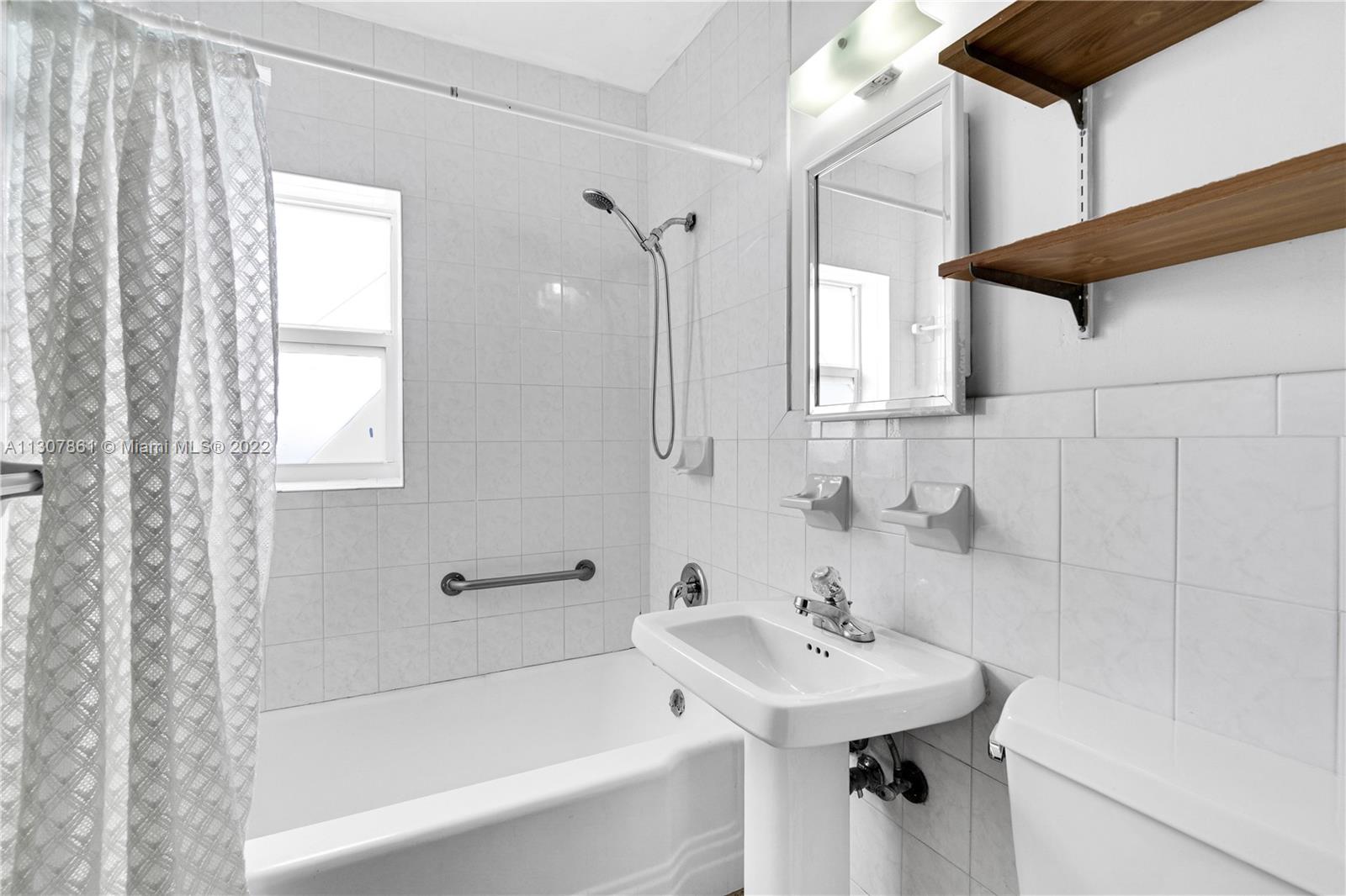 BIRD ROAD TERRACE - Residential