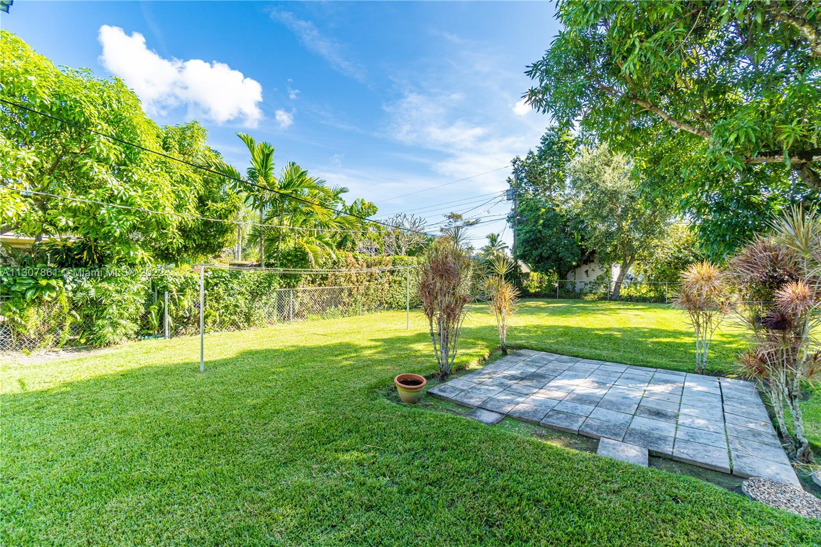 BIRD ROAD TERRACE - Residential