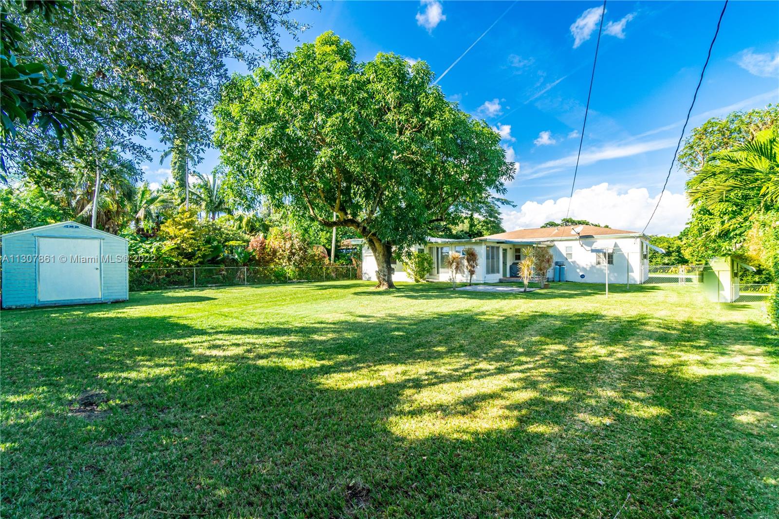 BIRD ROAD TERRACE - Residential