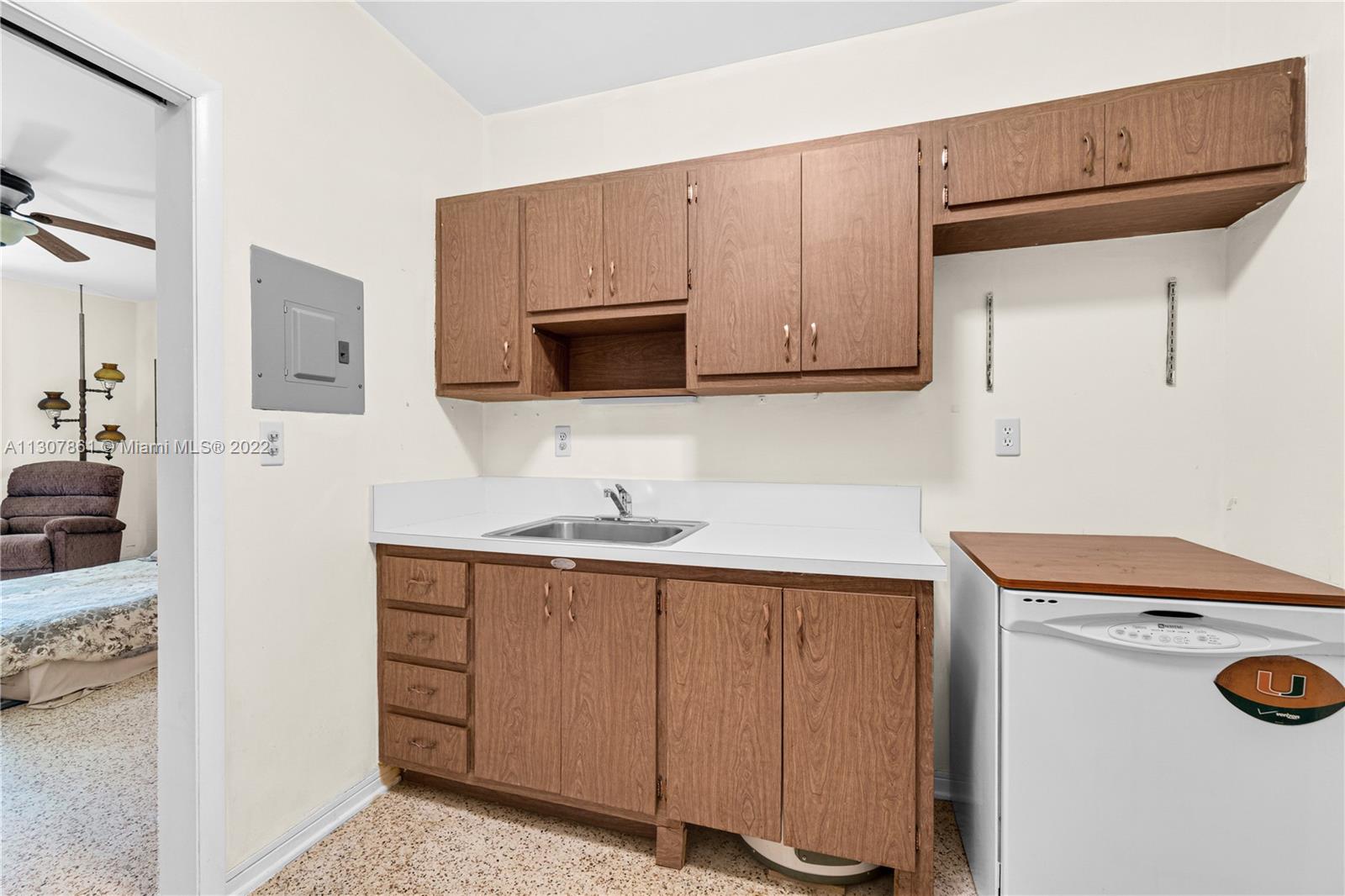 BIRD ROAD TERRACE - Residential