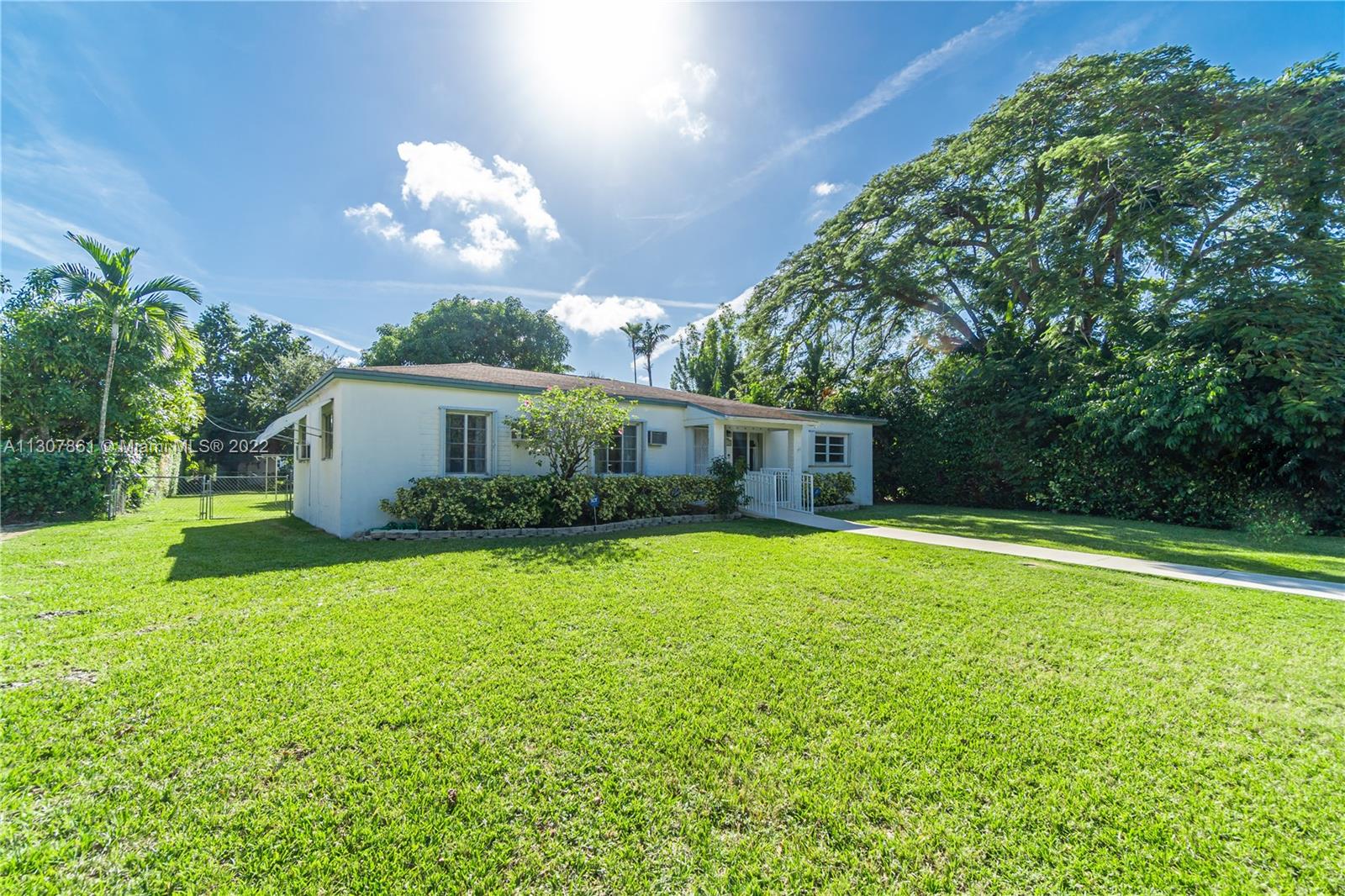 BIRD ROAD TERRACE - Residential