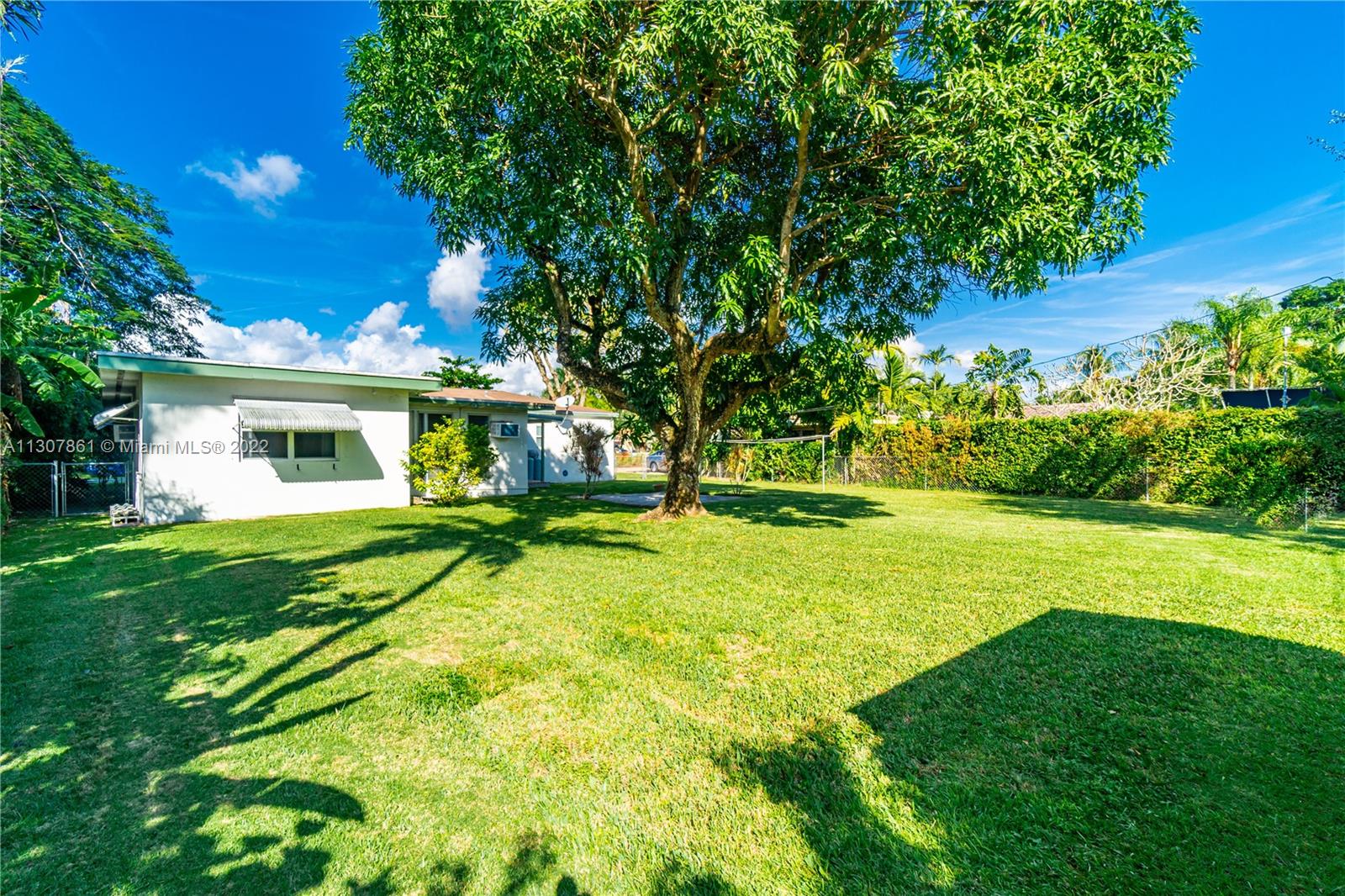 BIRD ROAD TERRACE - Residential
