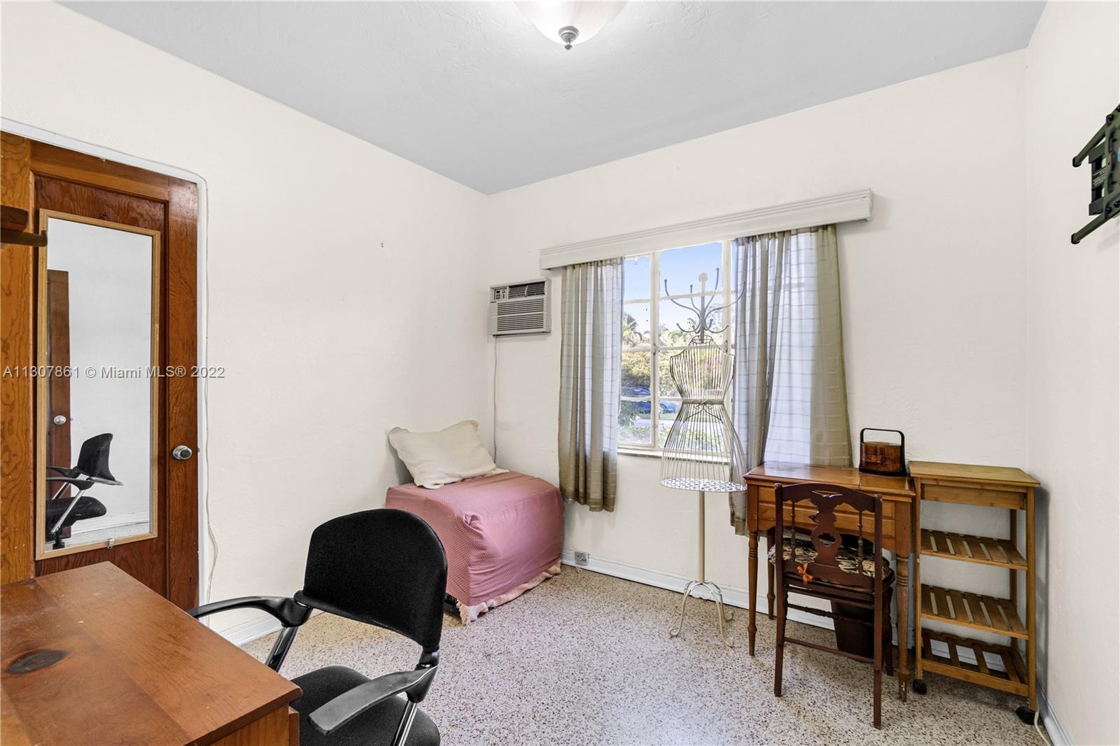 BIRD ROAD TERRACE - Residential