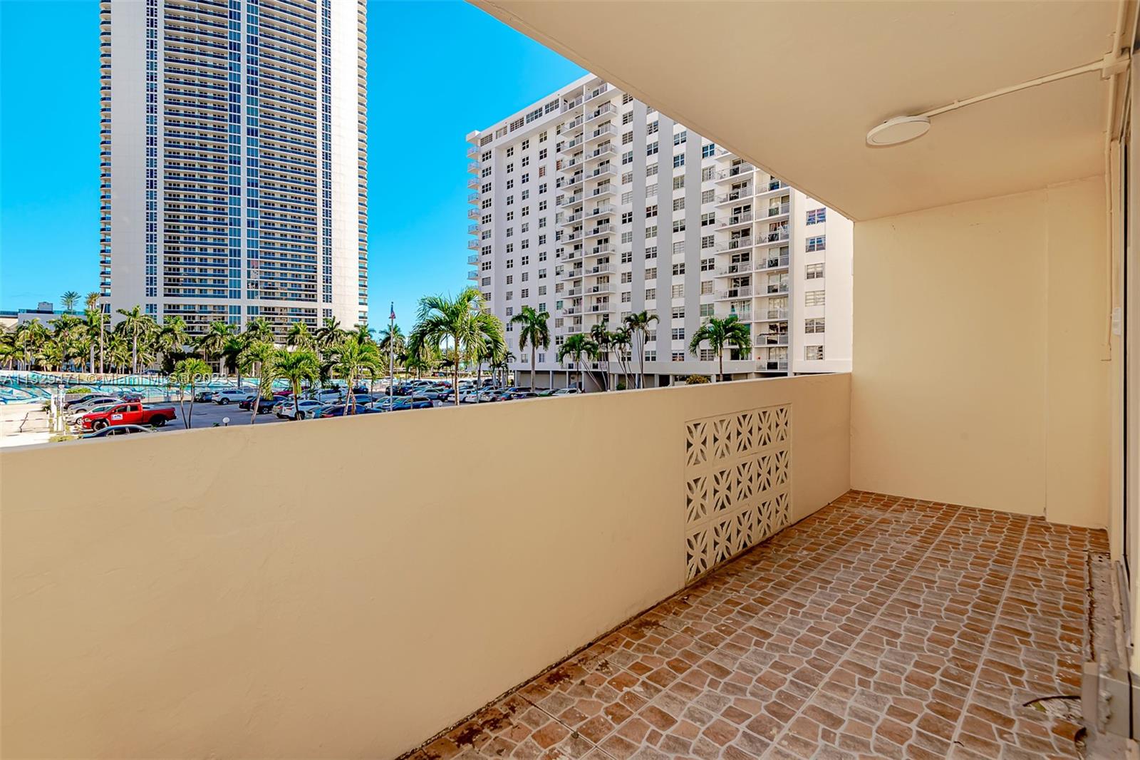 Photo 17 of 20 of 1833 S Ocean Dr 201 condo