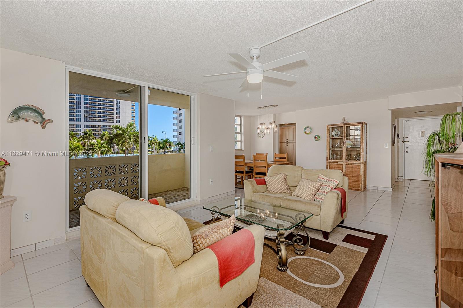 Photo 3 of 20 of 1833 S Ocean Dr 201 condo