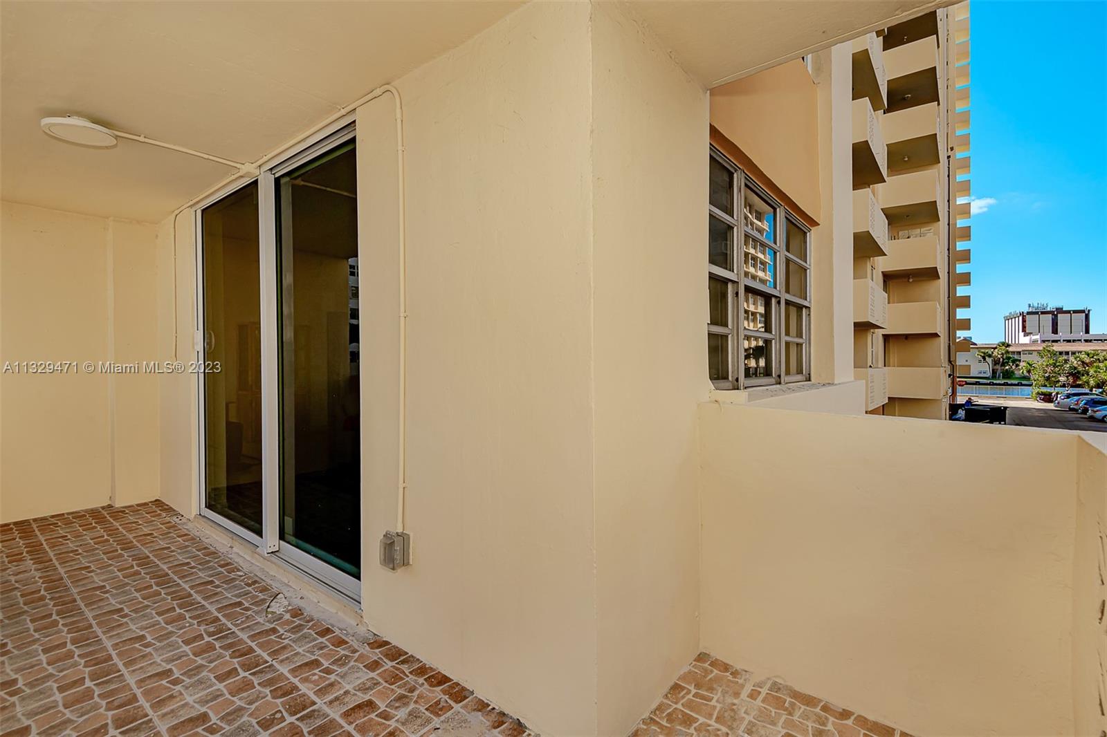 Photo 18 of 20 of 1833 S Ocean Dr 201 condo