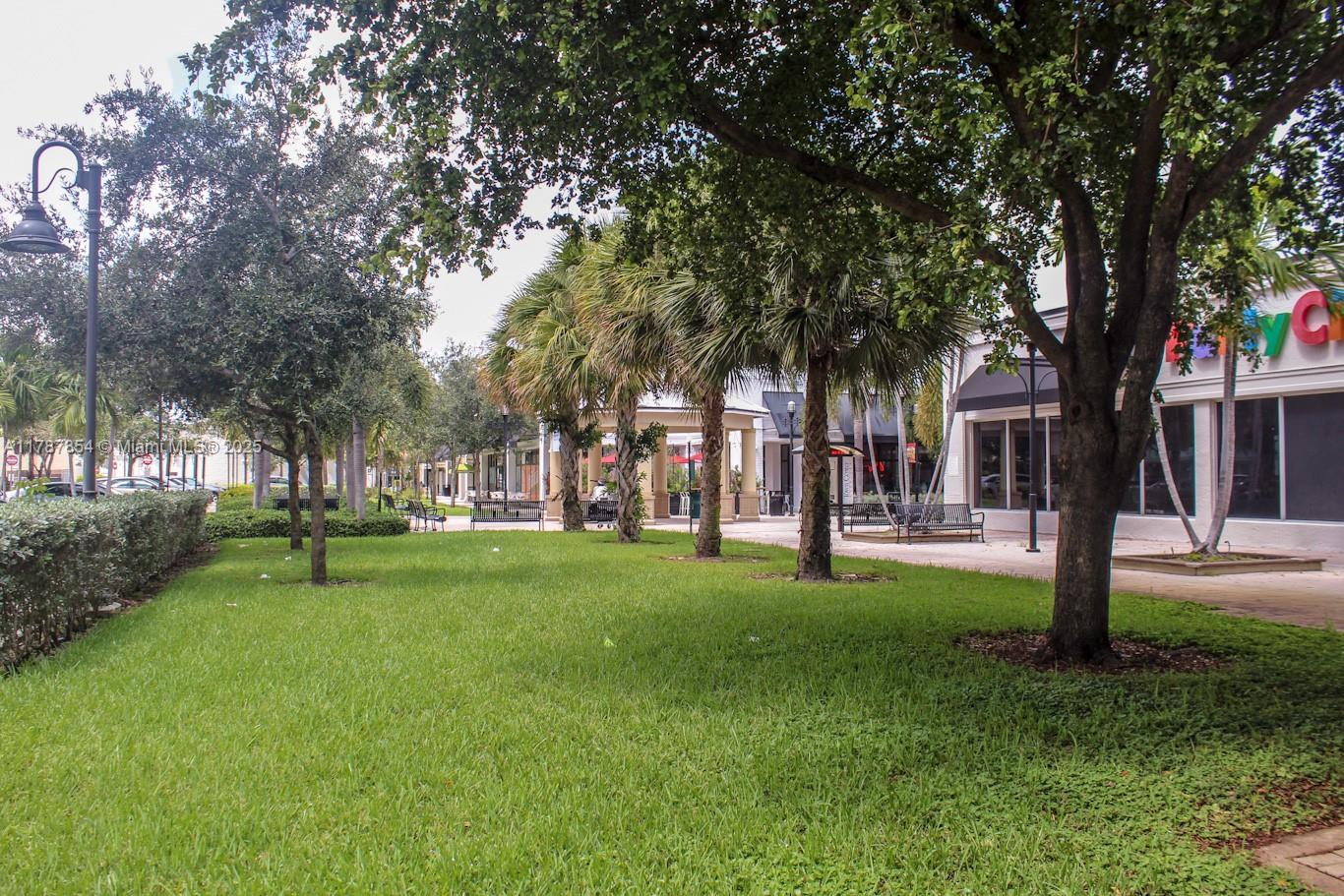 VENTURE AT AVENTURA EAST - Residential