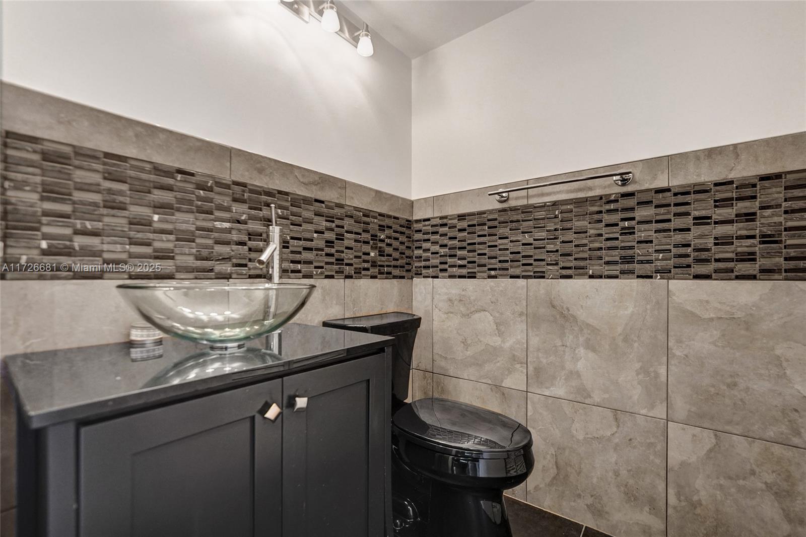 EAST POINT TOWERS CONDO - Residential