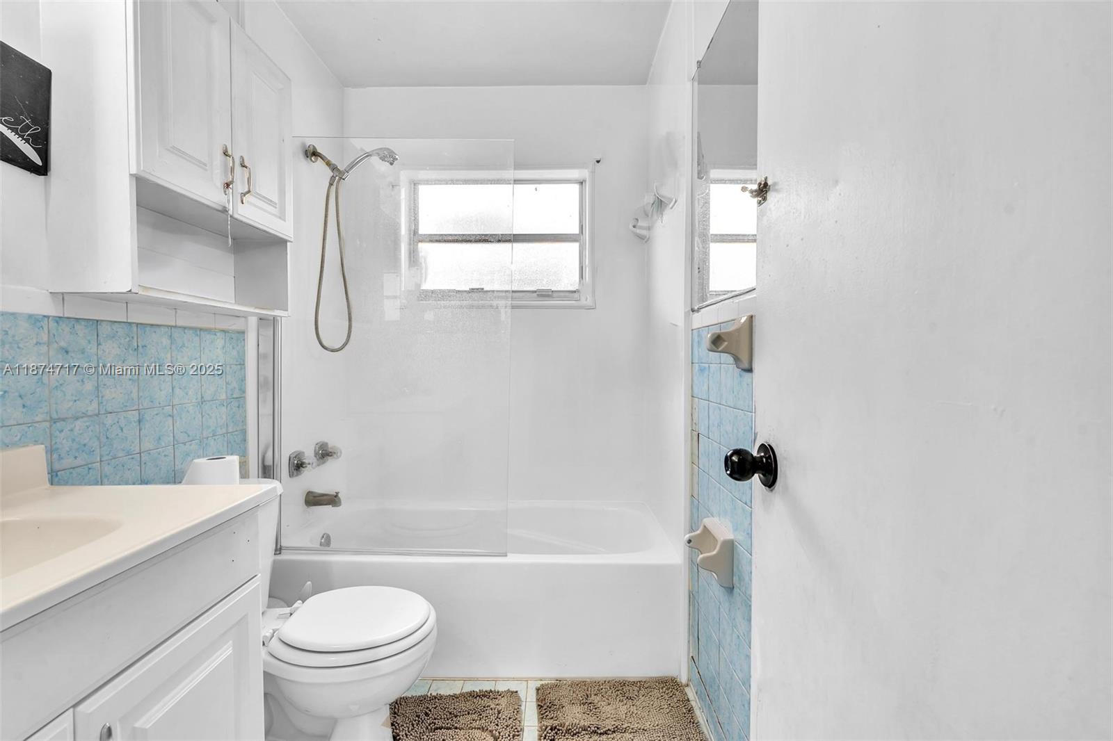 LAUDERDALE - Residential Income