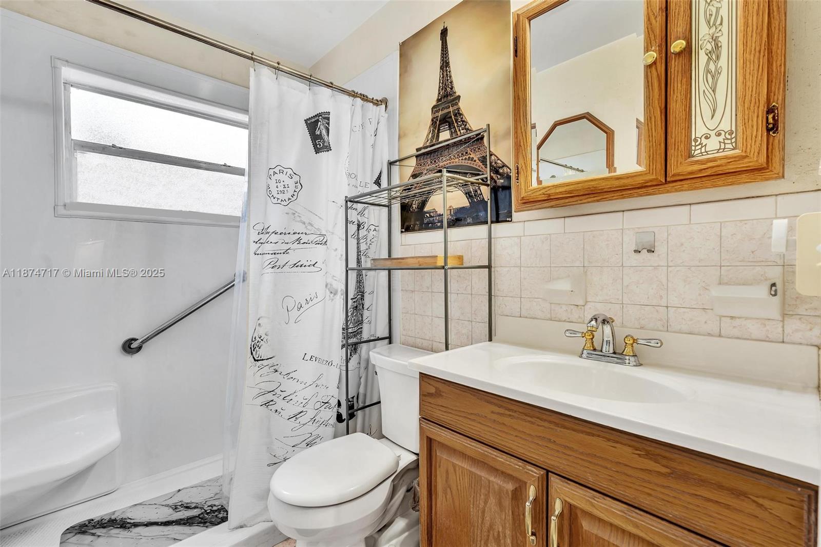 LAUDERDALE - Residential Income