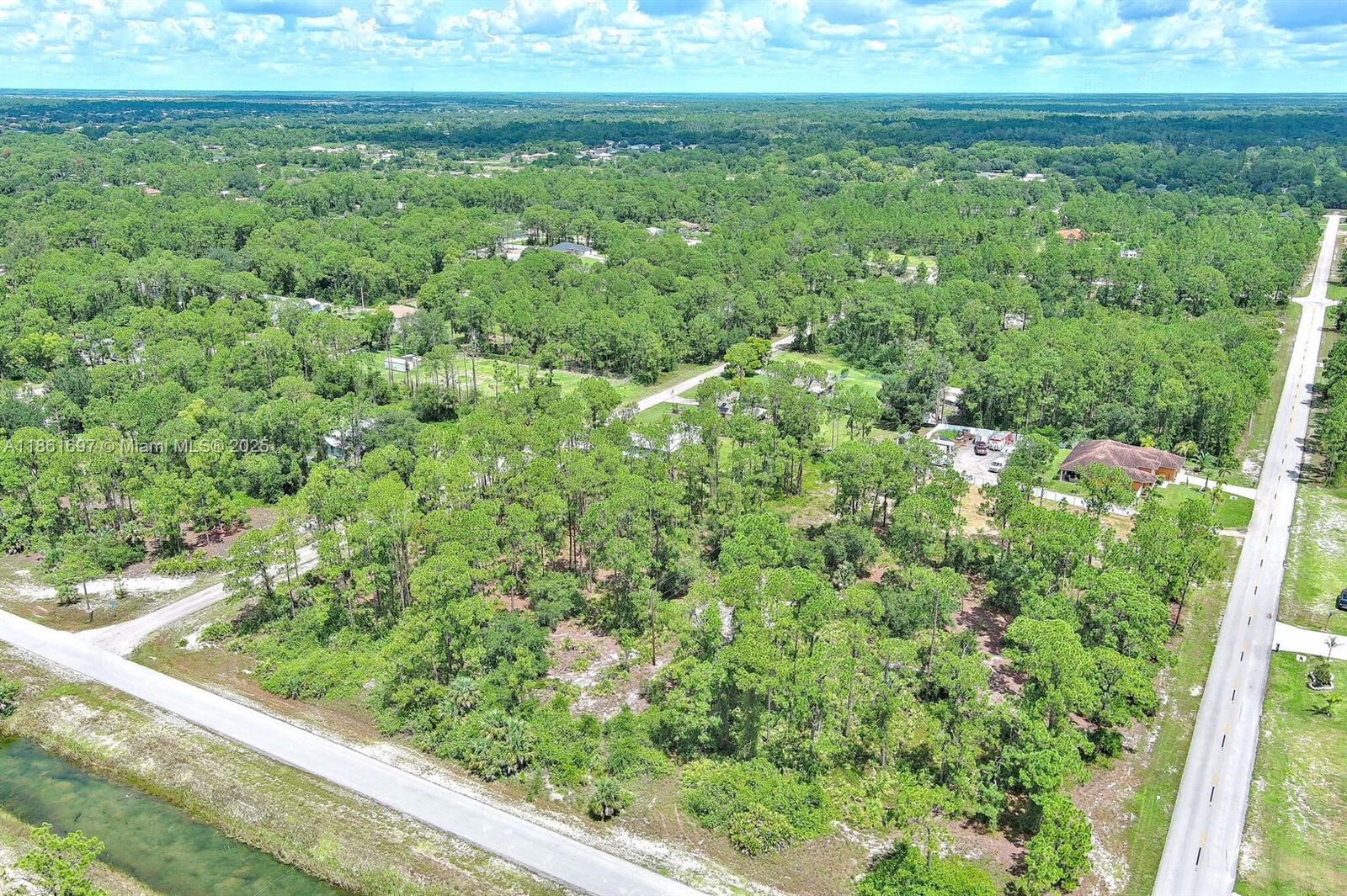 LEHIGH ACRES - Land