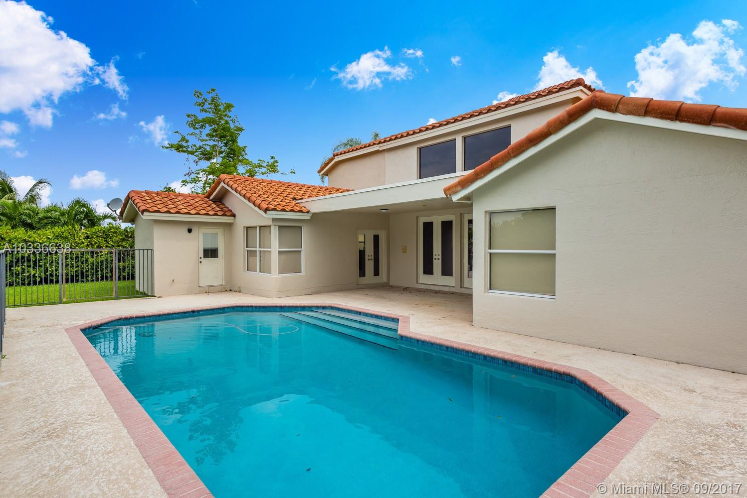 SUNSET SPRINGS - Residential