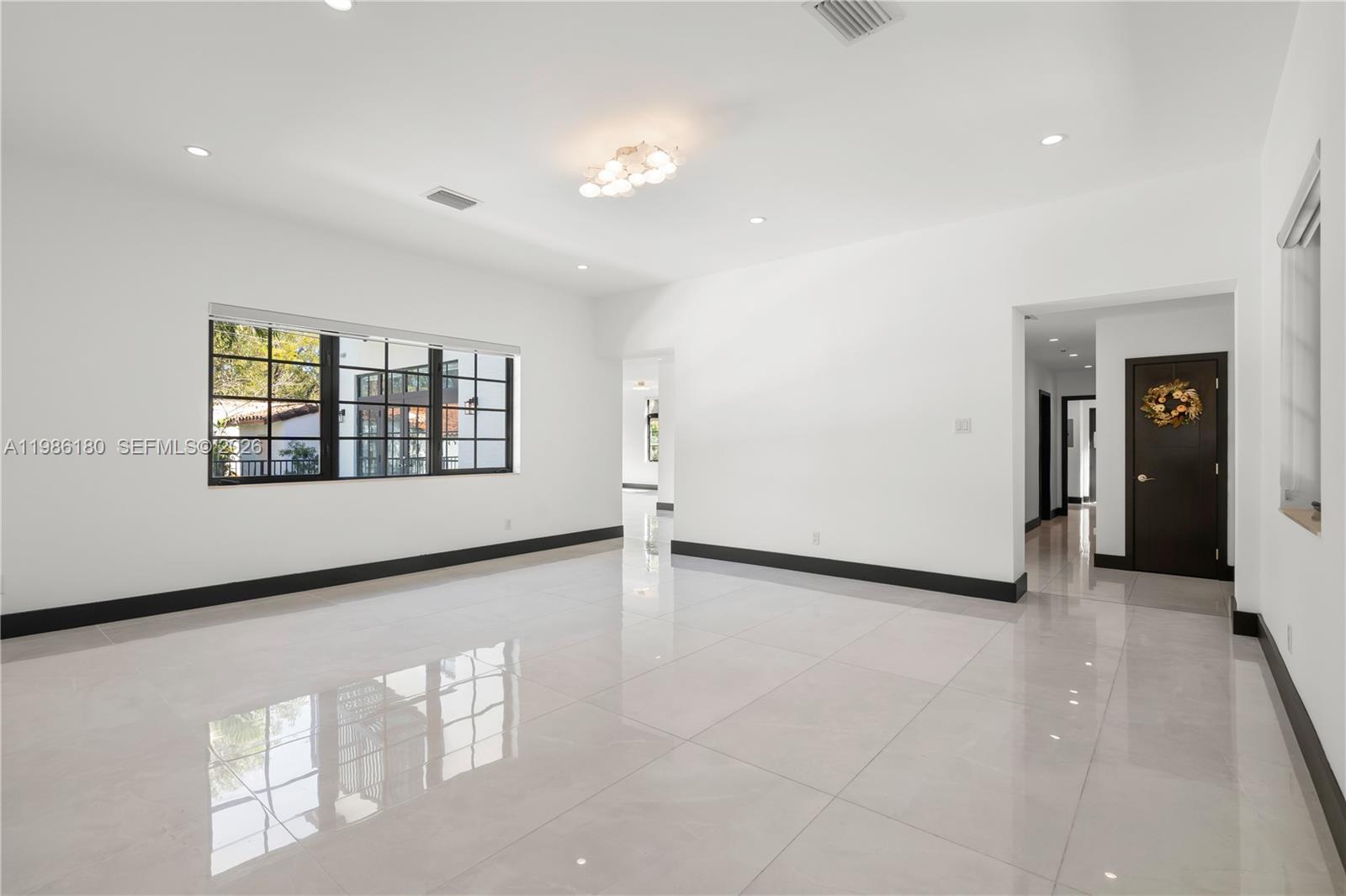 CORAL GABLES SEC B - Residential Lease
