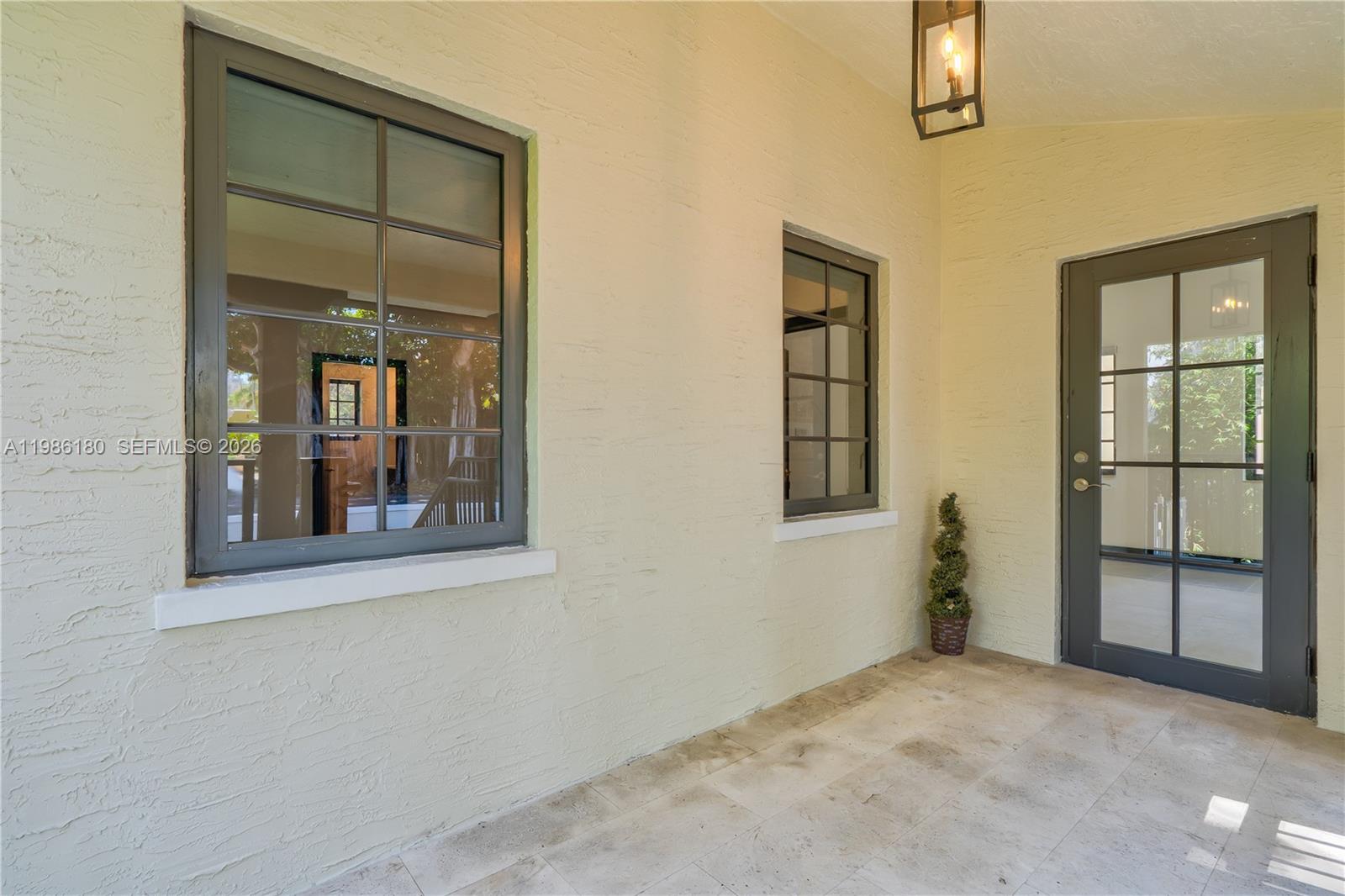 CORAL GABLES SEC B - Residential Lease