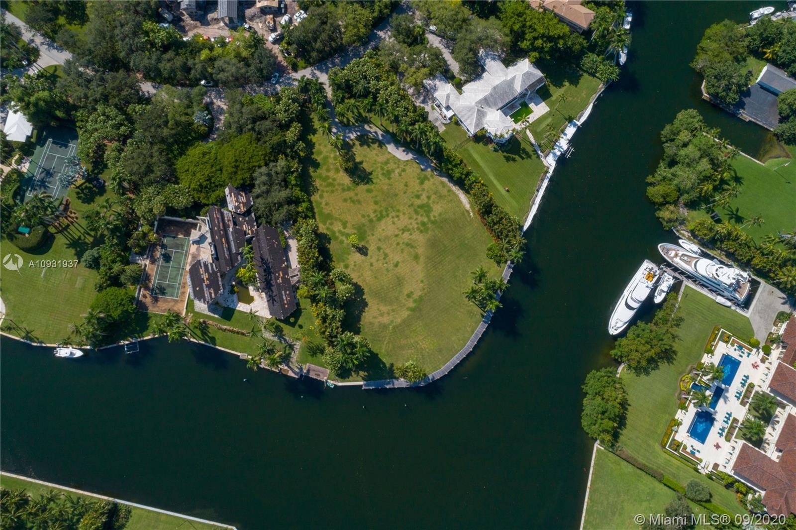 GABLES ESTATES NO 2 - Land