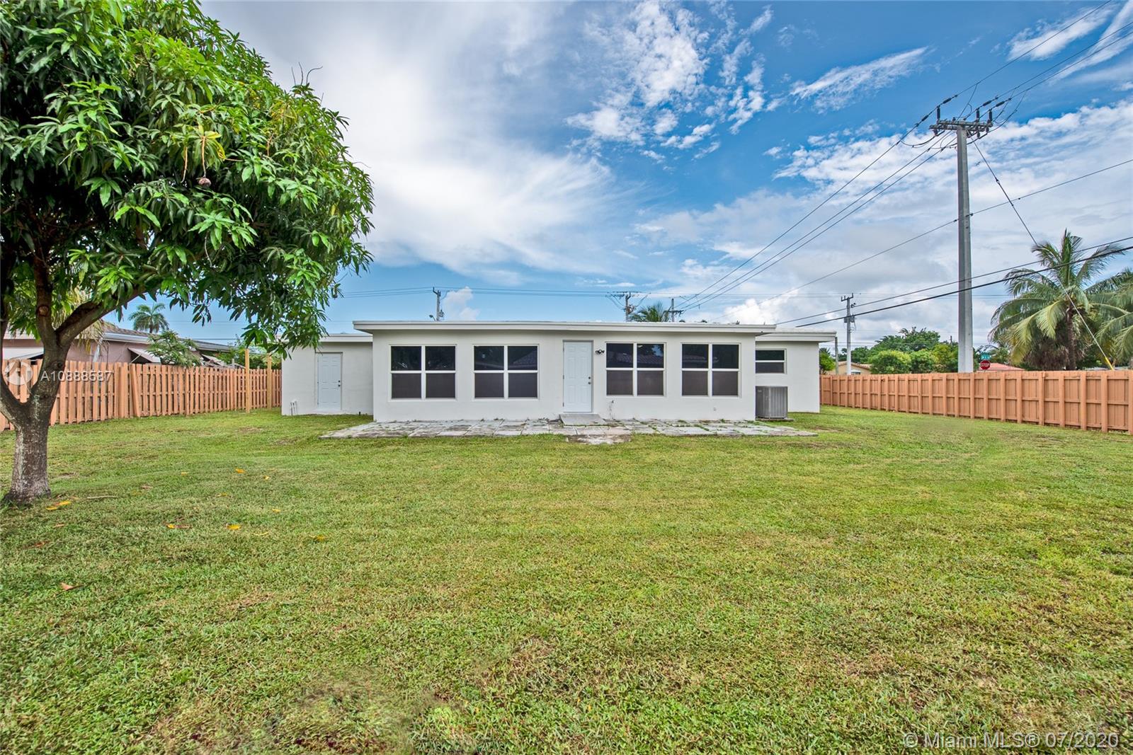 LYONS PARK - Residential