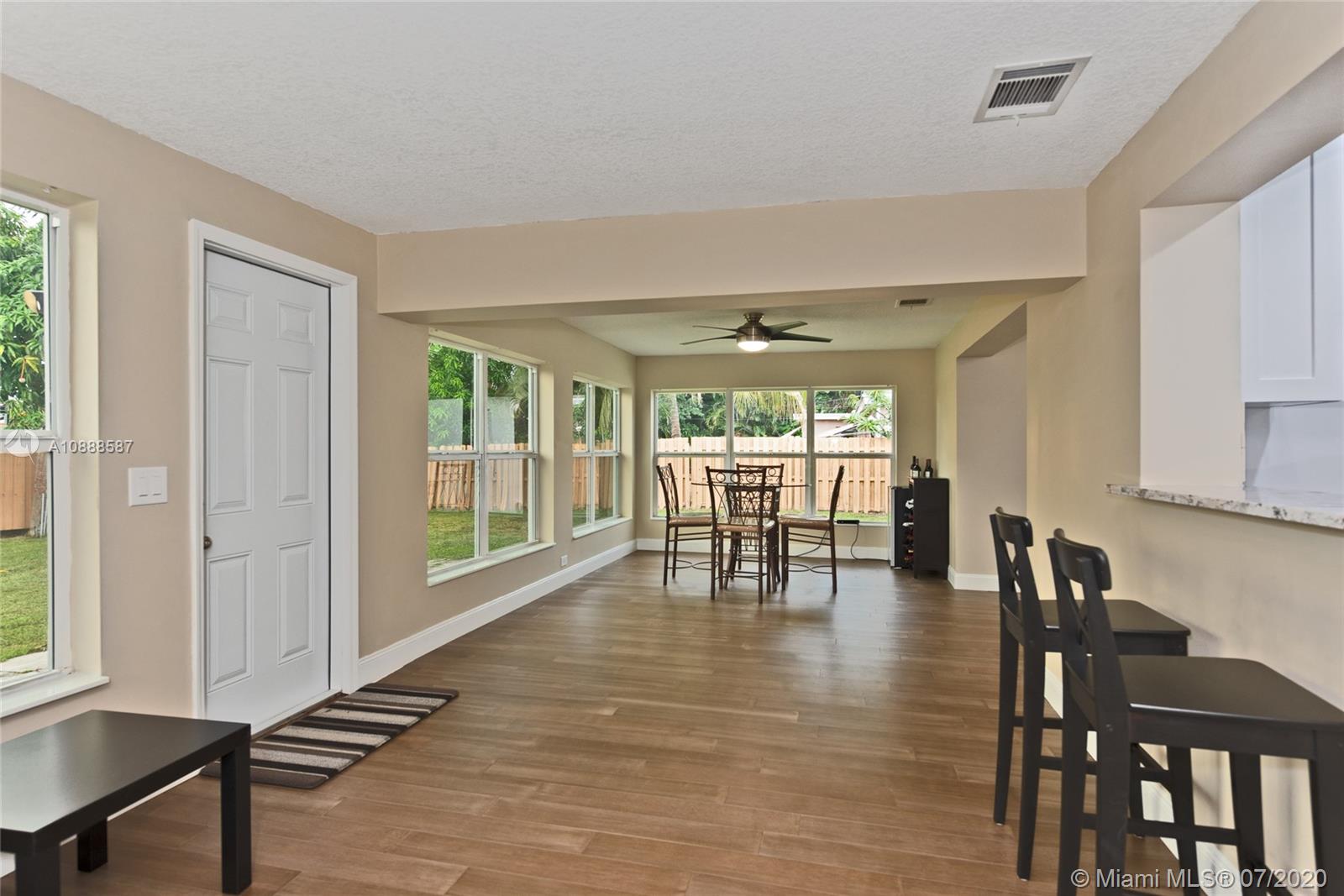 LYONS PARK - Residential