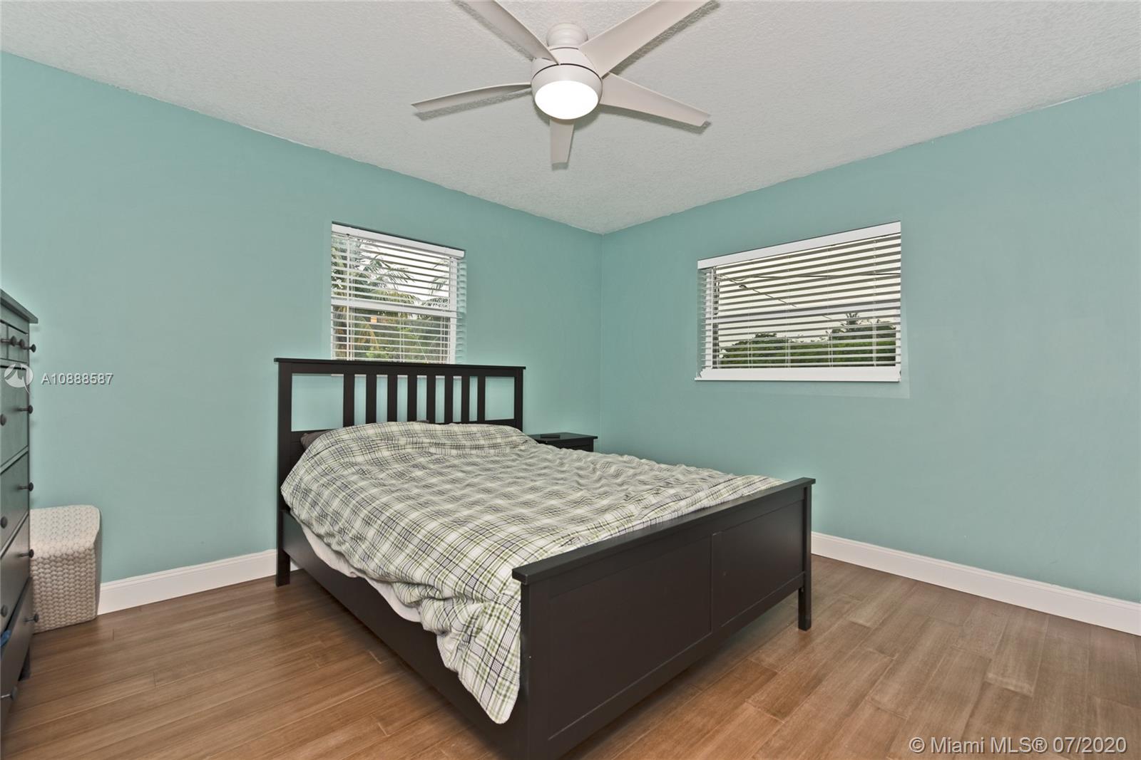 LYONS PARK - Residential