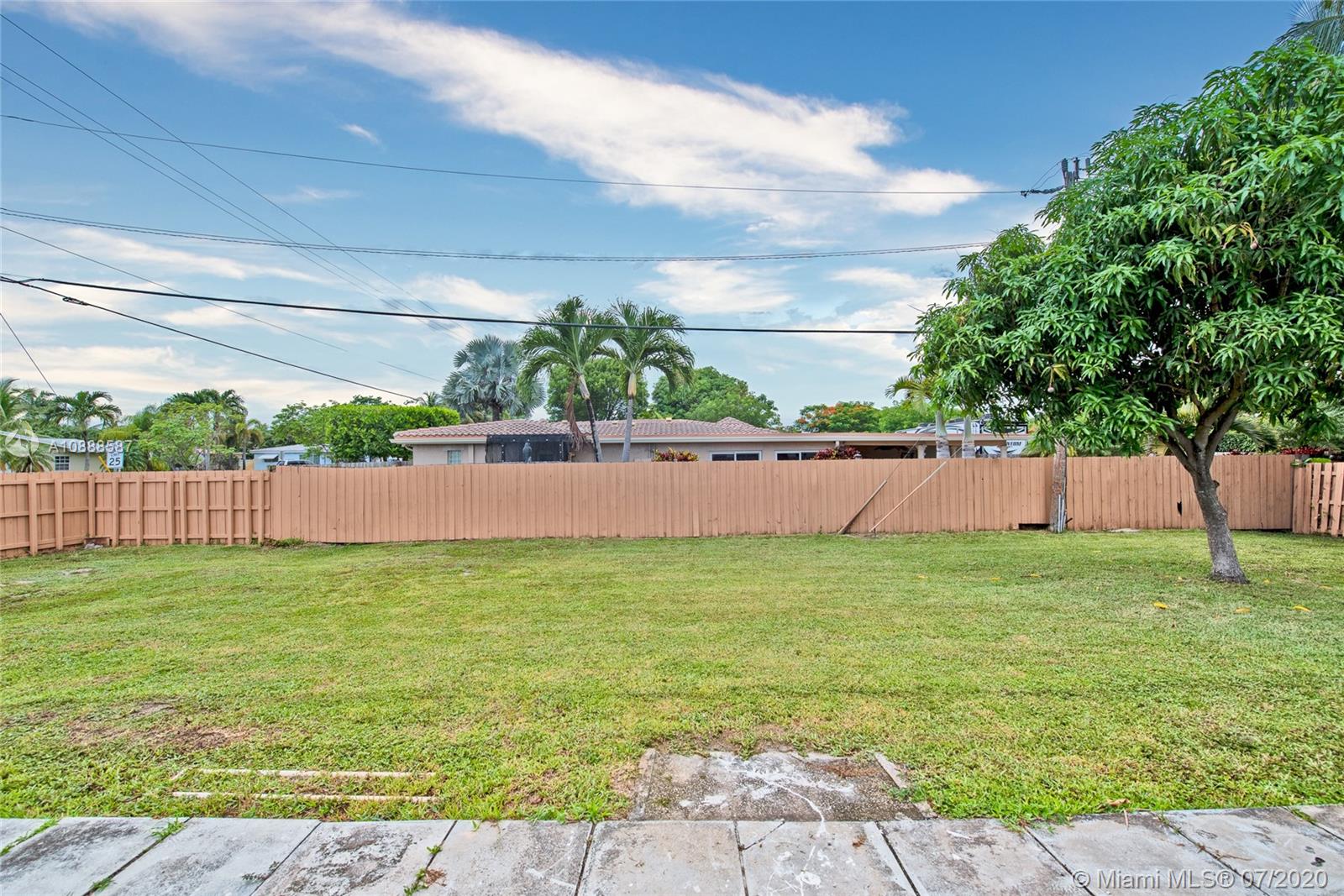 LYONS PARK - Residential