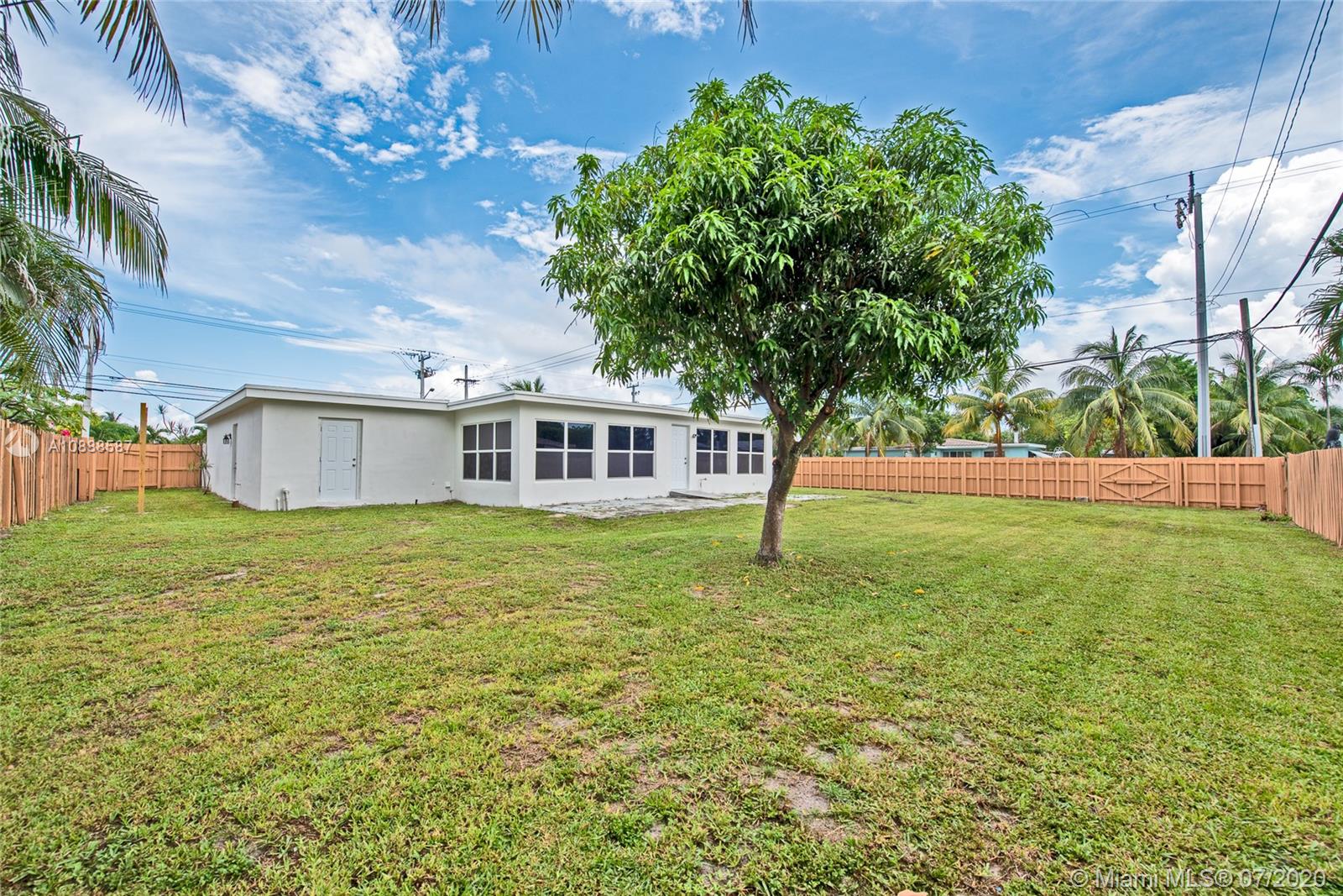 LYONS PARK - Residential