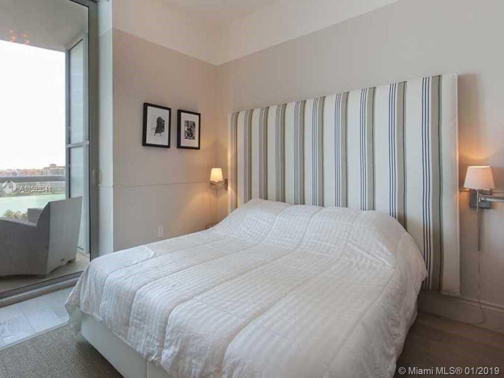 CONTINUUM ON SOUTH BEACH - Residential