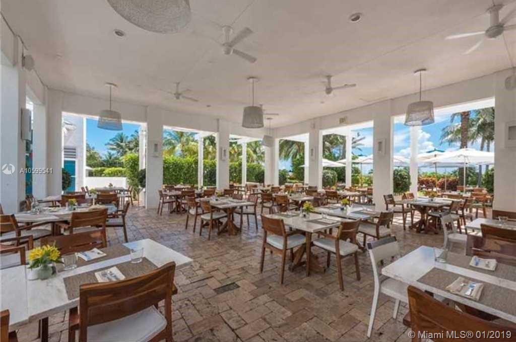 CONTINUUM ON SOUTH BEACH - Residential