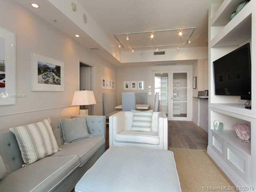 CONTINUUM ON SOUTH BEACH - Residential