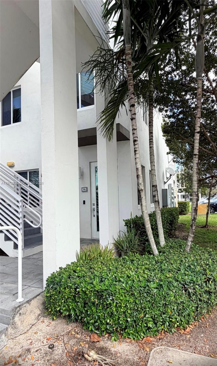 6401 NW 103rd Pl 106