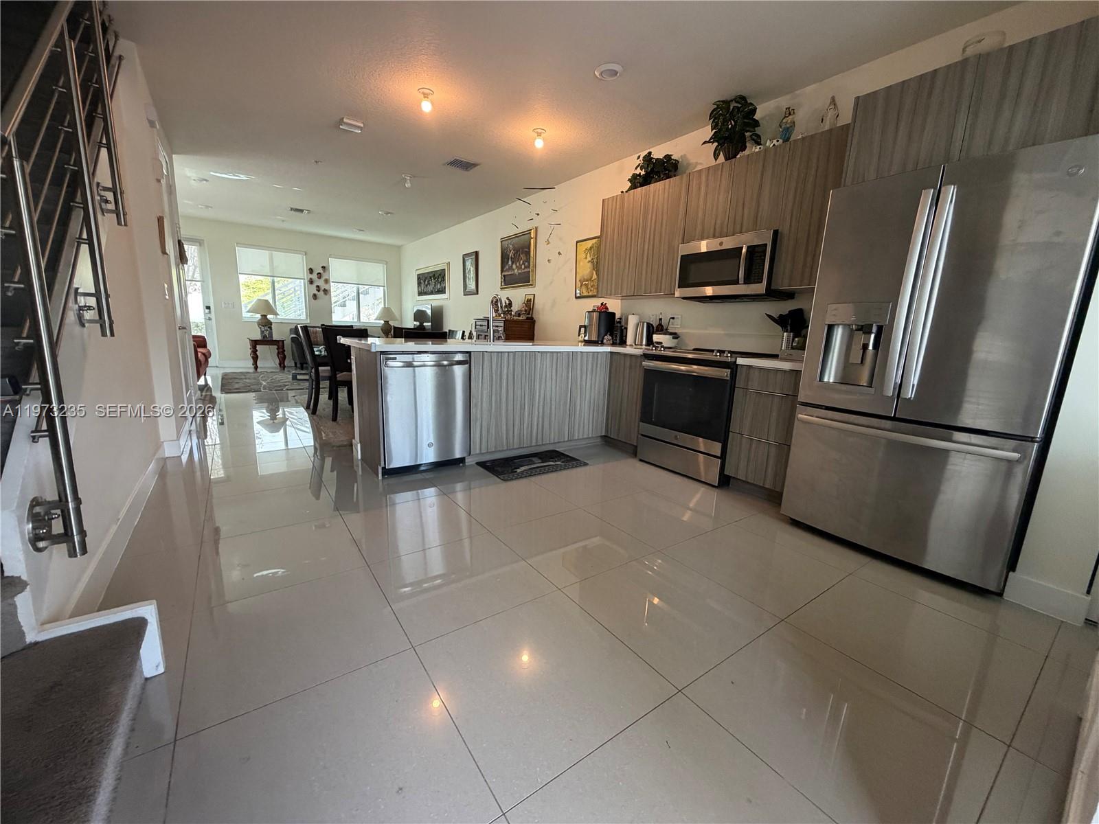 LANDMARK AT DORAL CONDO N - Residential