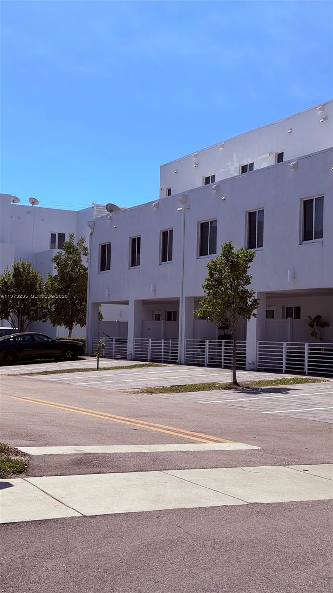 LANDMARK AT DORAL CONDO N - Residential