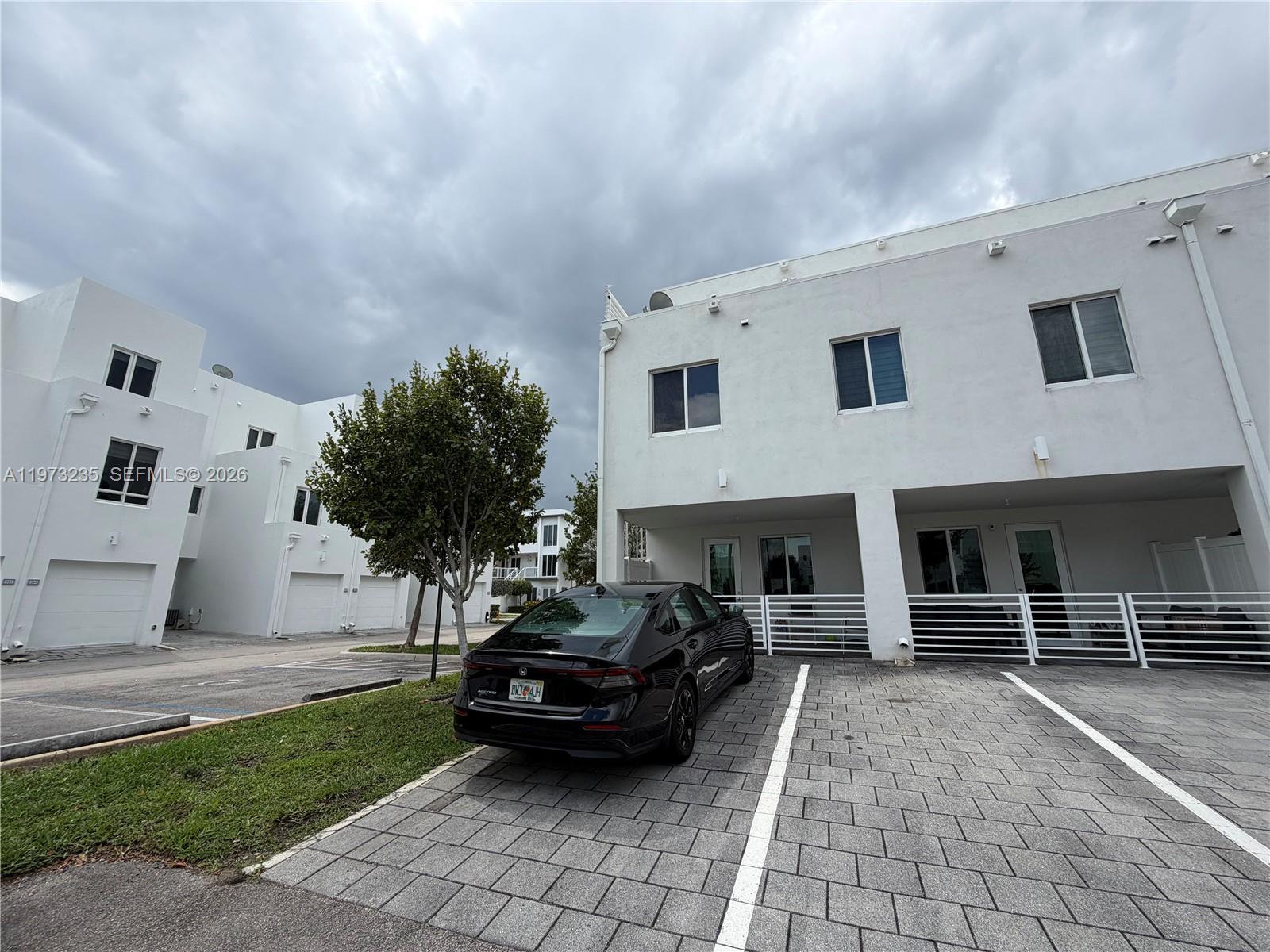 LANDMARK AT DORAL CONDO N - Residential