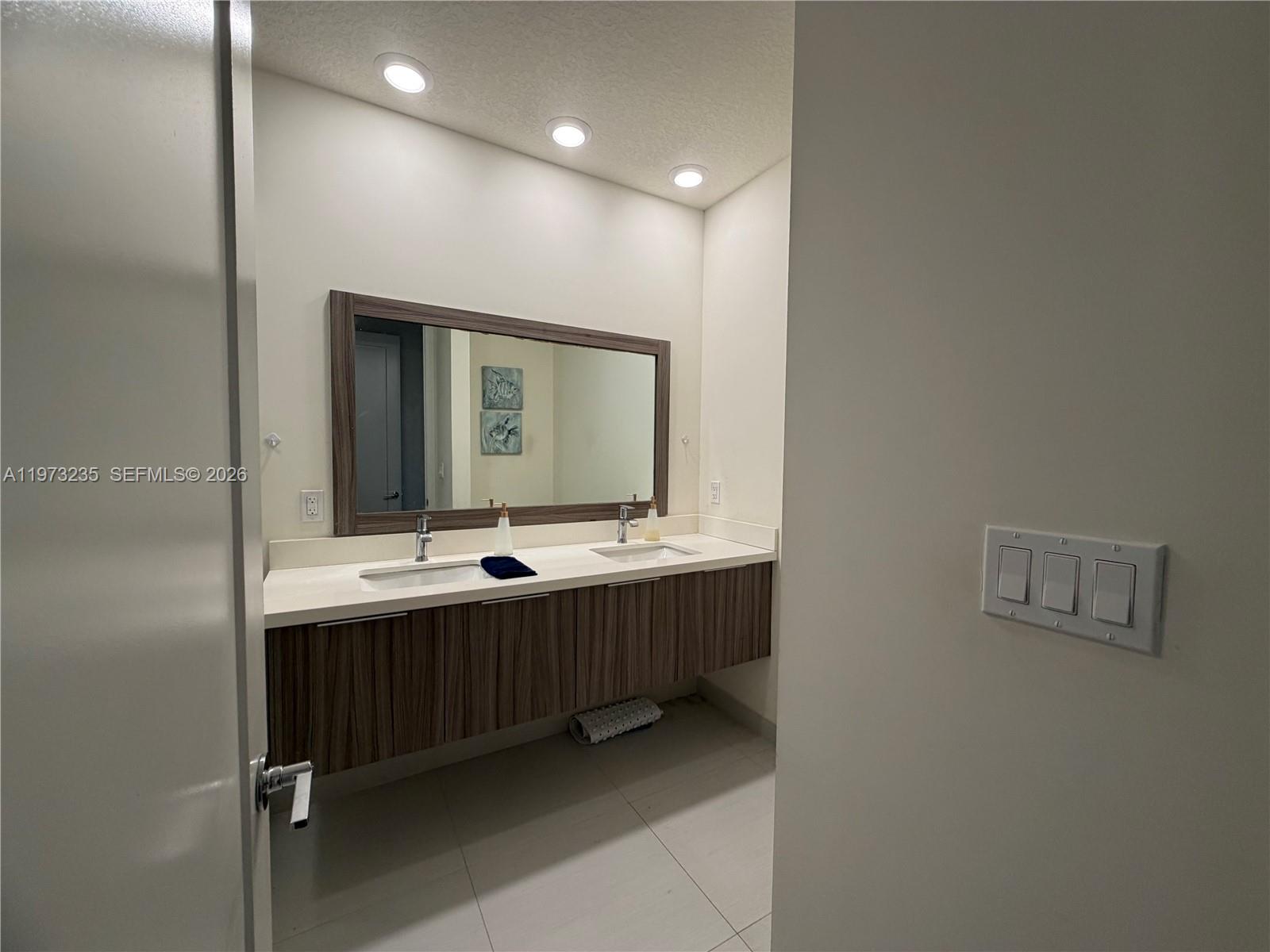 LANDMARK AT DORAL CONDO N - Residential