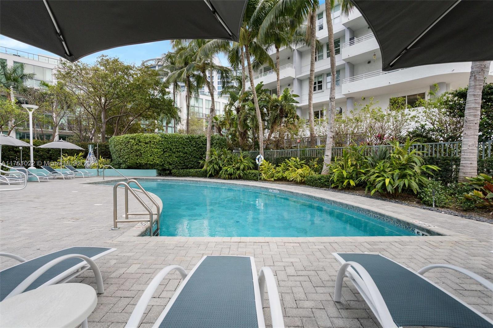 6000 INDIAN CREEK CONDO - Residential