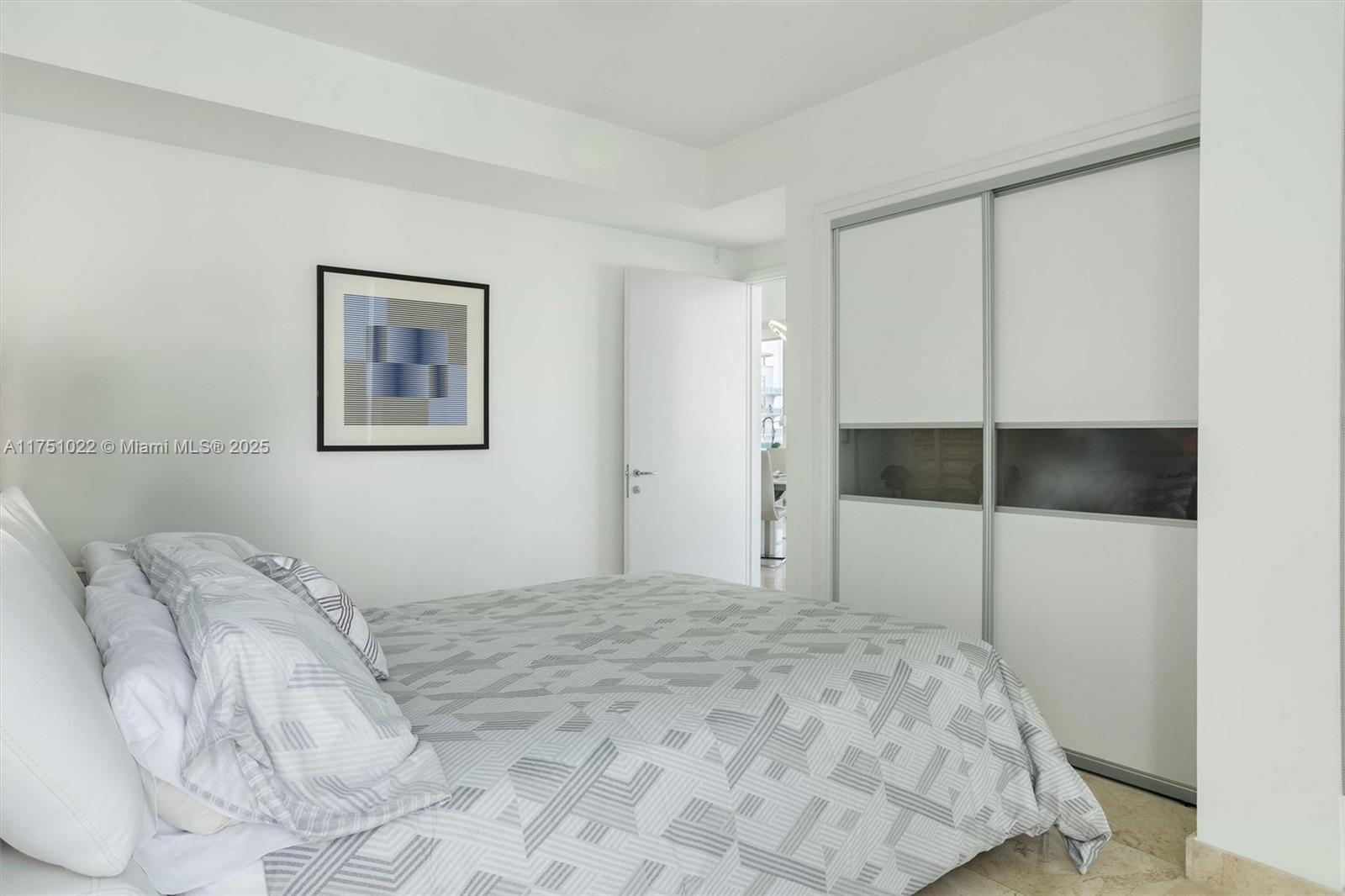 6000 INDIAN CREEK CONDO - Residential