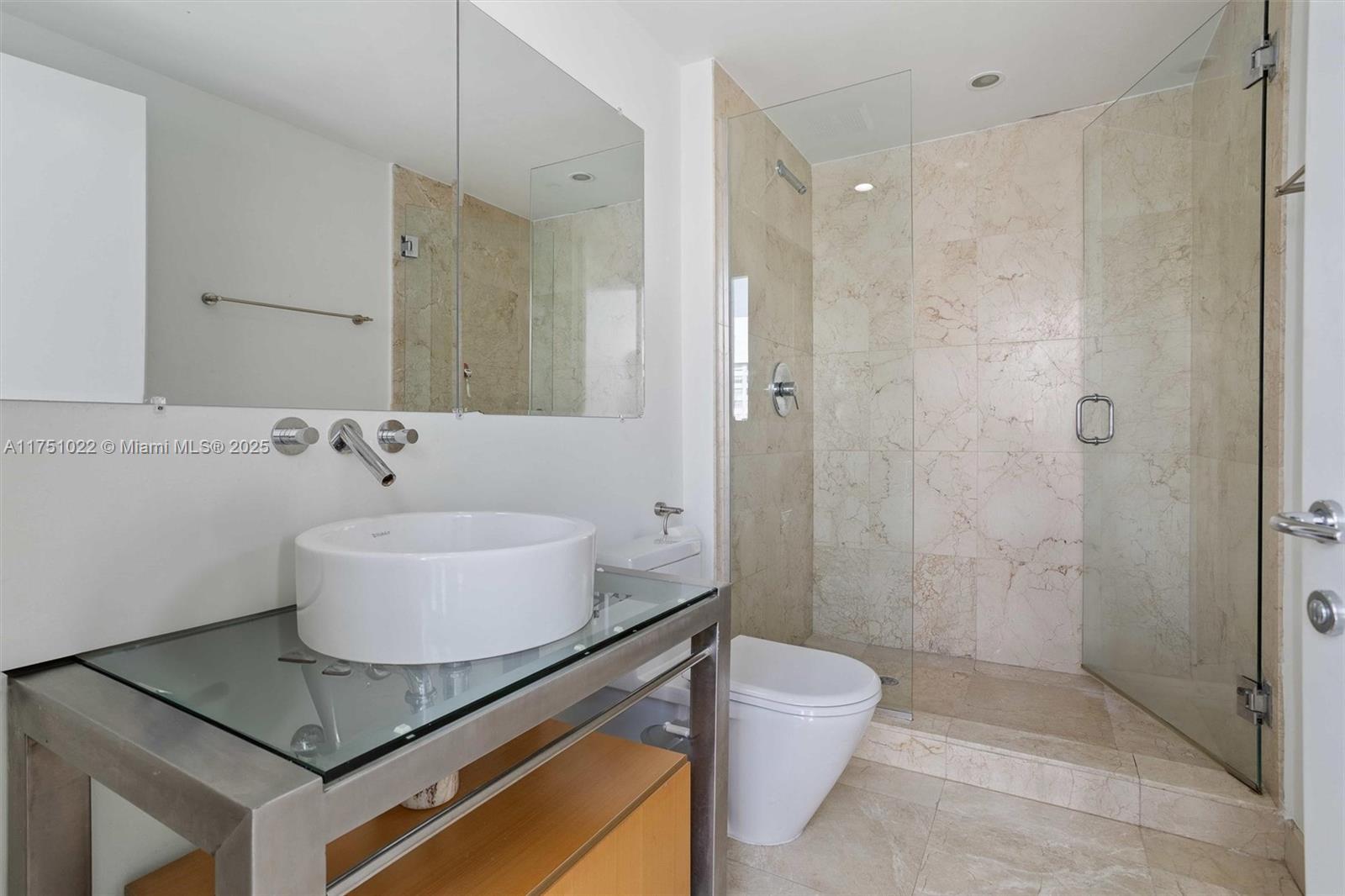 6000 INDIAN CREEK CONDO - Residential