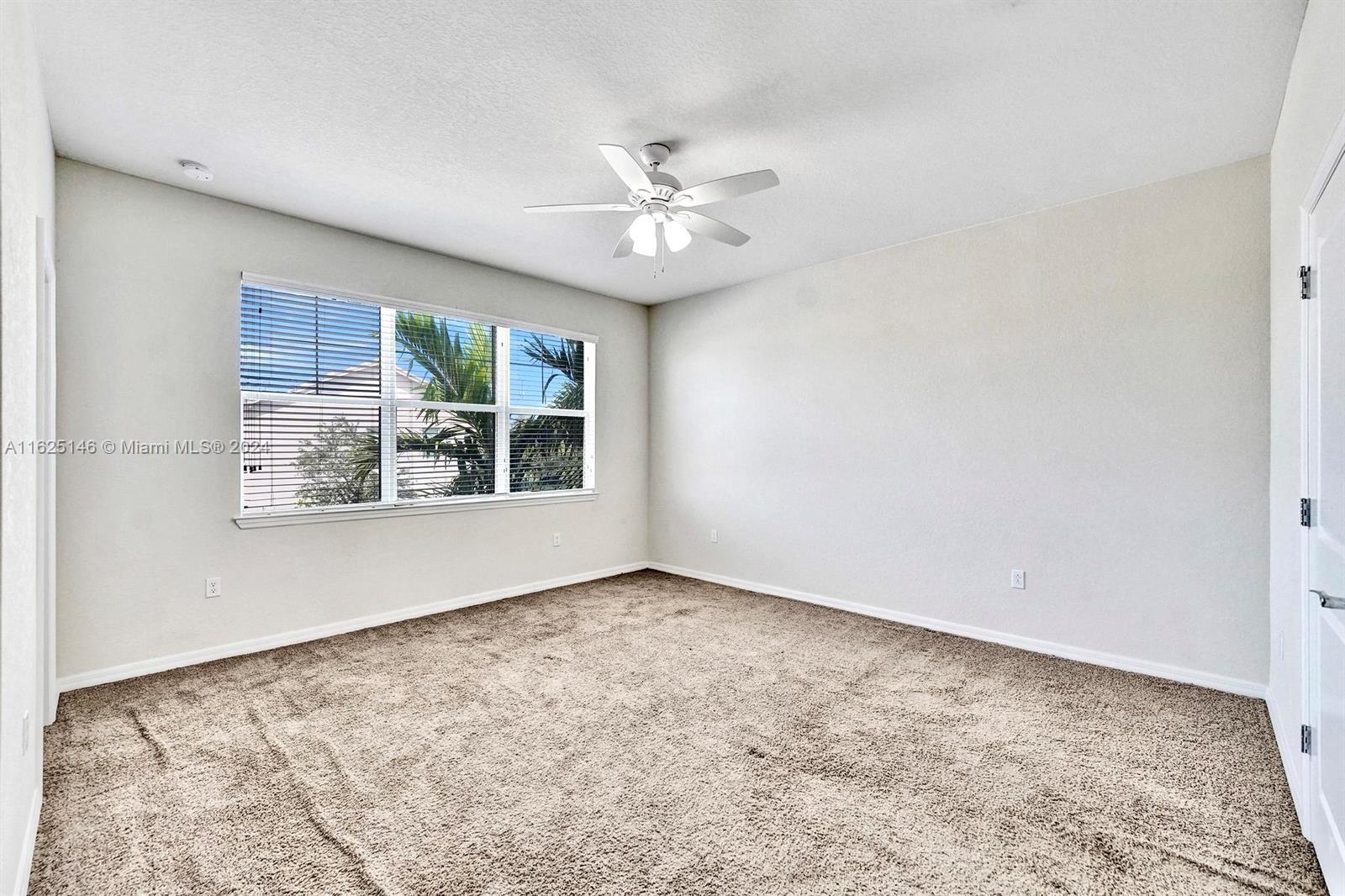 HILLCREST COUNTRY CLUB SO - Residential Lease