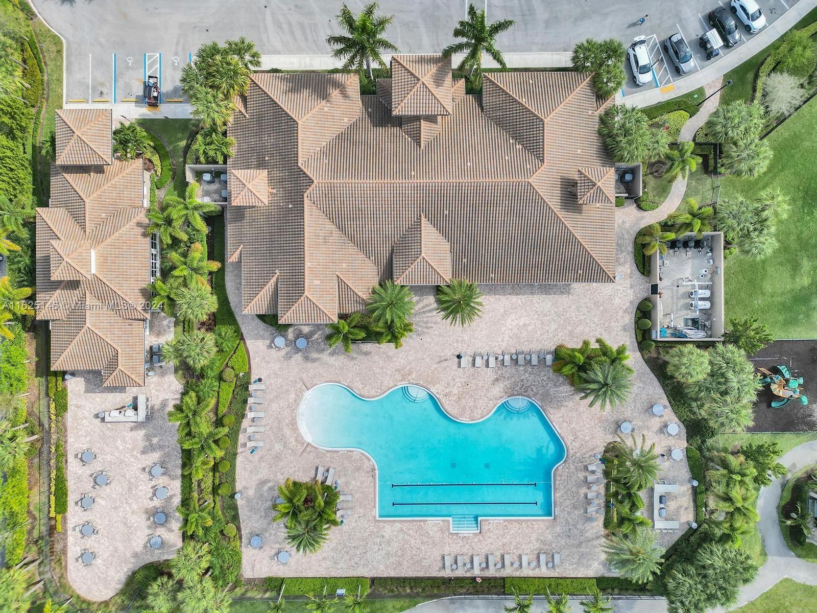 HILLCREST COUNTRY CLUB SO - Residential Lease