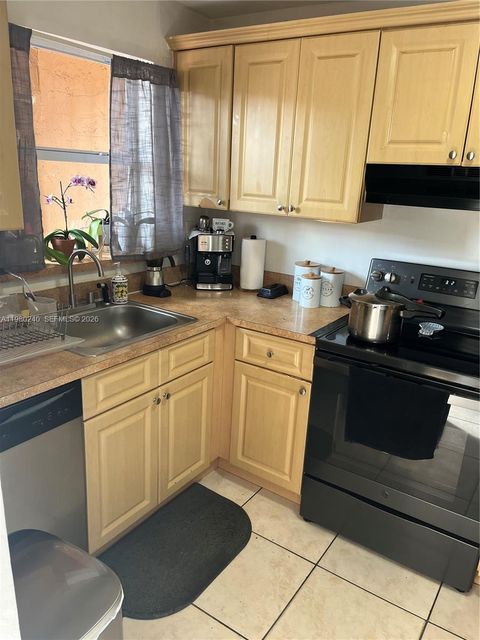 4331 W 11th Ln 65 Hialeah FL 33012